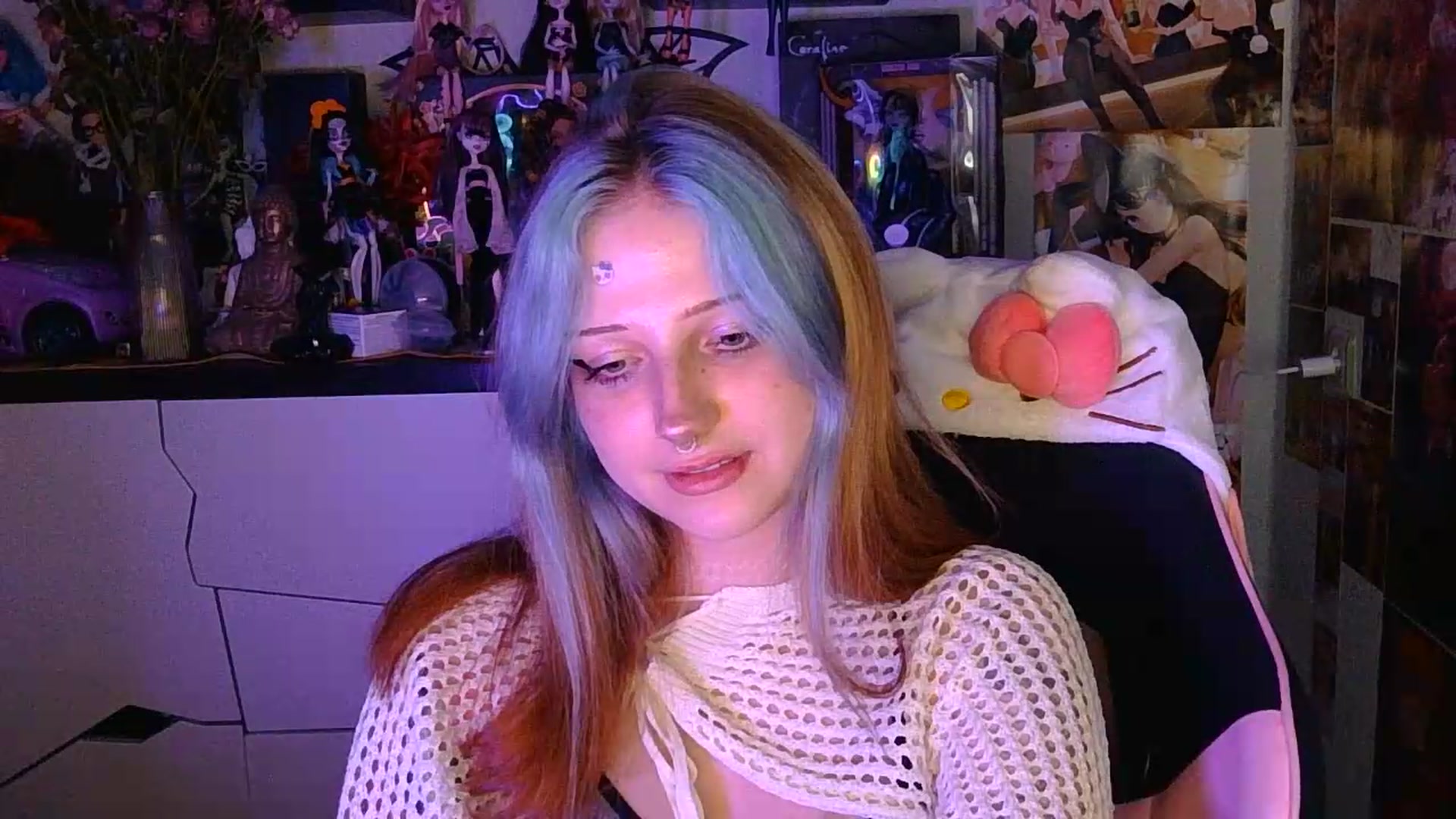 Gallery image thumbnail from VladaMoon's myfreecams stream on, 08/25/2026, 21:29 image 11 of 20