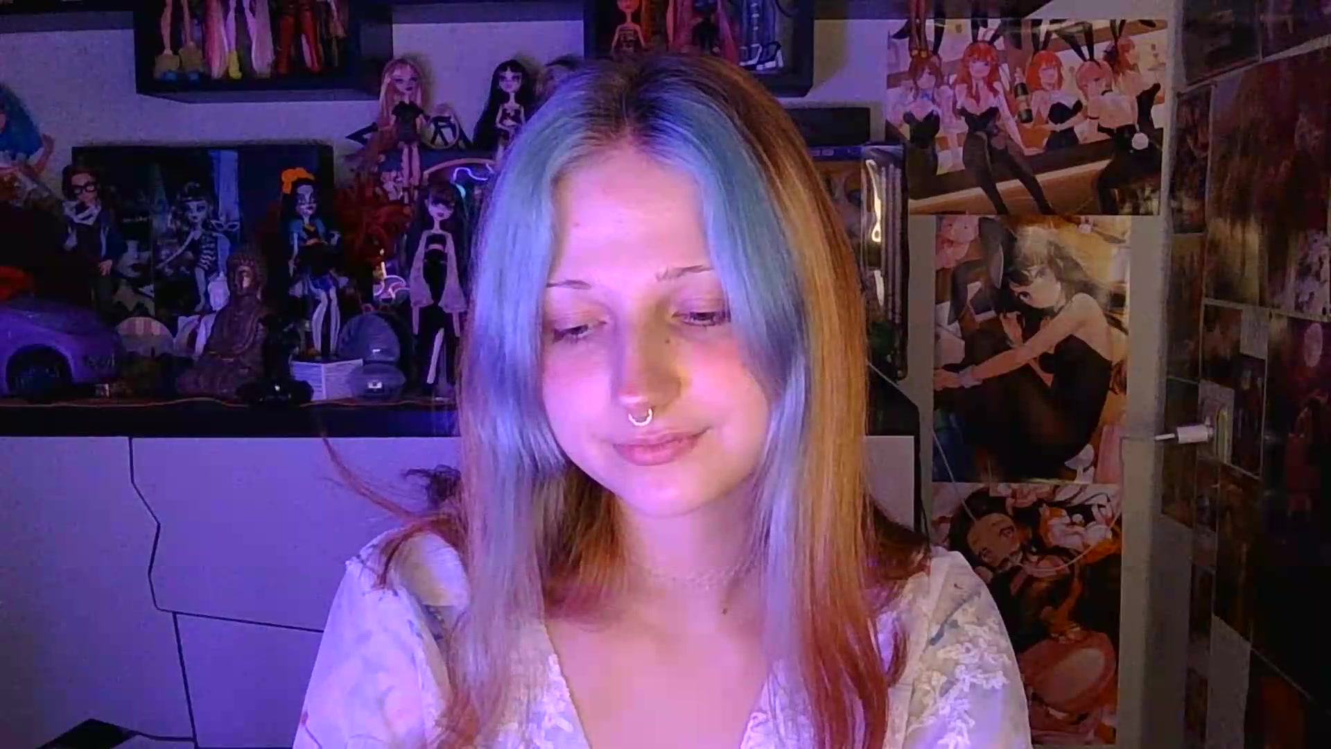 Gallery image thumbnail from VladaMoon's myfreecams stream on, 08/26/2026, 21:14 image 17 of 20