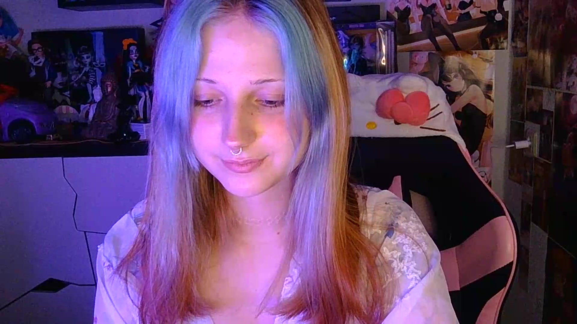 Gallery image thumbnail from VladaMoon's myfreecams stream on, 08/26/2026, 21:14 image 13 of 20