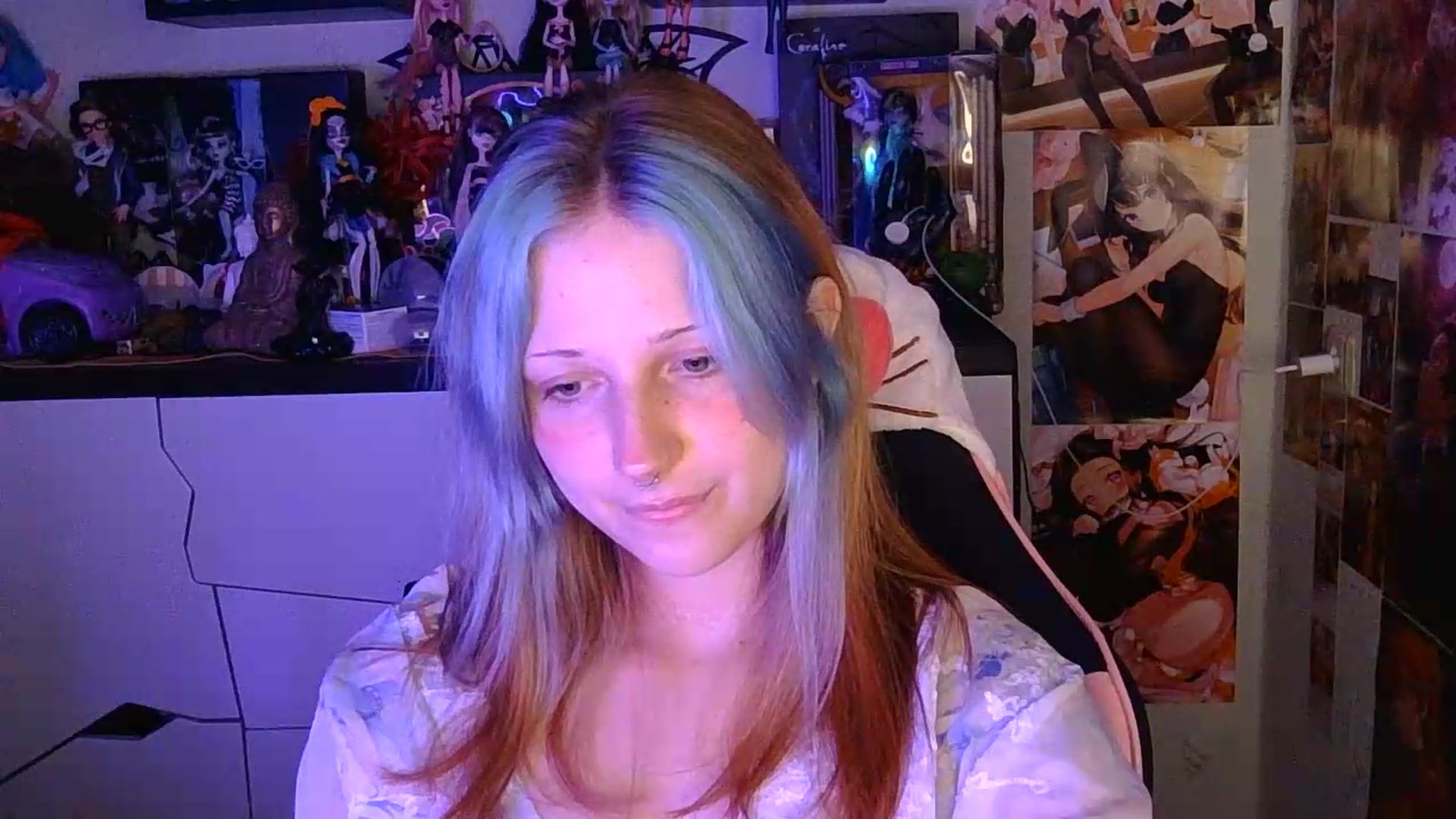 Gallery image thumbnail from VladaMoon's myfreecams stream on, 08/26/2026, 21:14 image 5 of 20