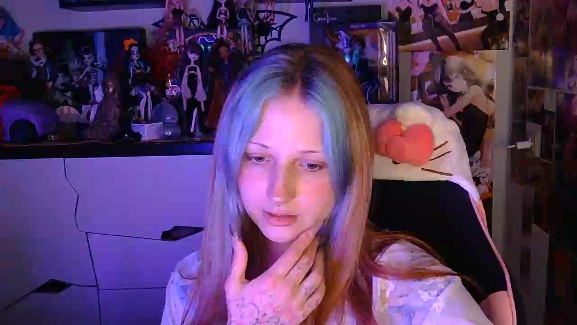 Gallery image thumbnail from VladaMoon's myfreecams stream on, 08/26/2026, 21:14 image 8 of 20
