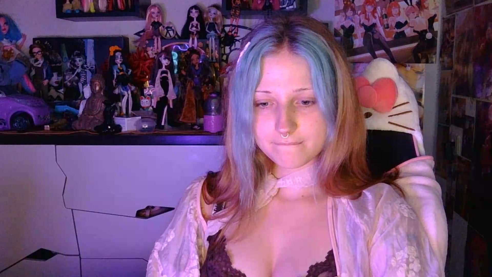 Gallery image thumbnail from VladaMoon's myfreecams stream on, 08/27/2026, 17:22 image 11 of 20