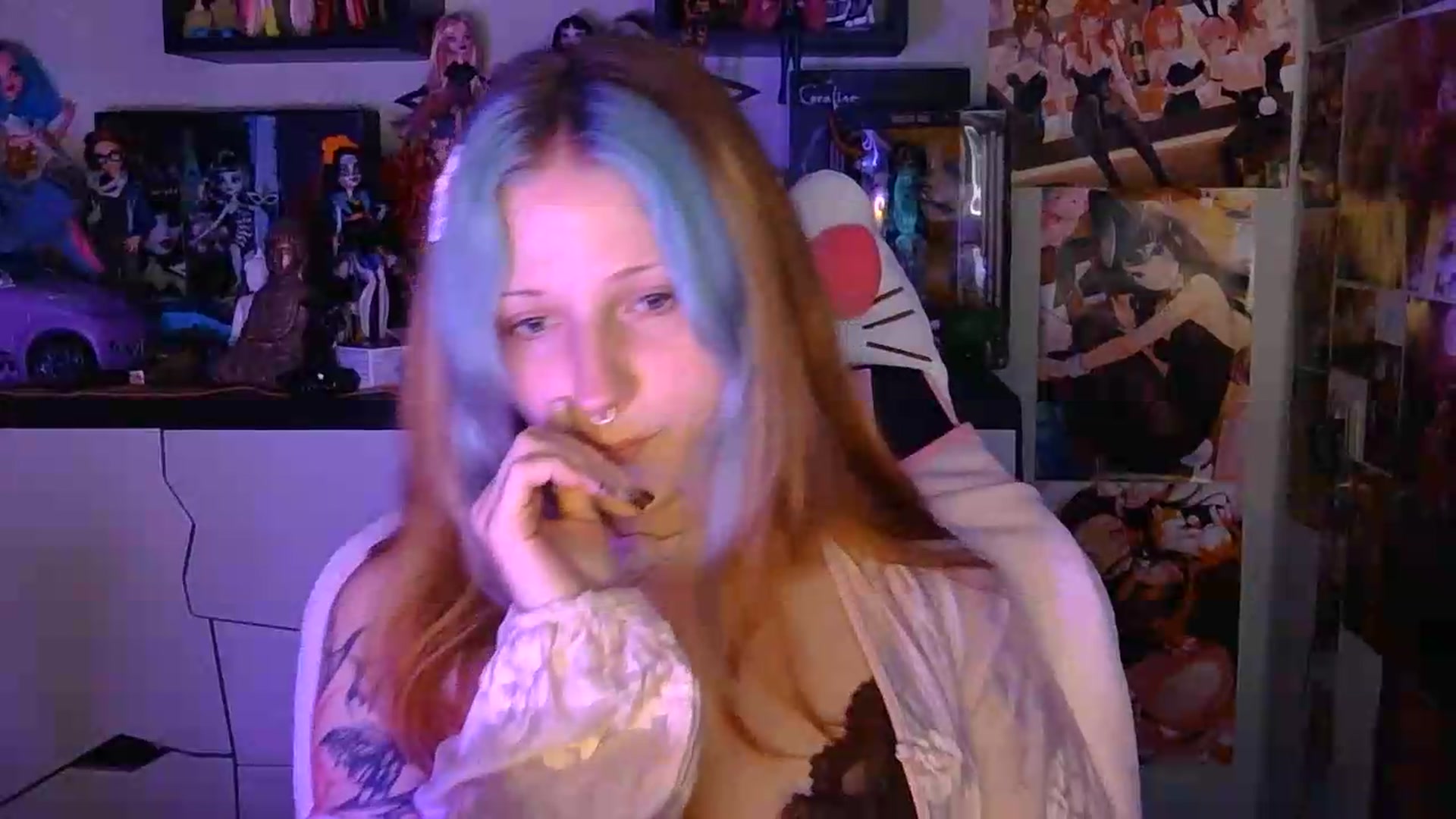 Gallery image thumbnail from VladaMoon's myfreecams stream on, 08/27/2026, 18:51 image 13 of 20