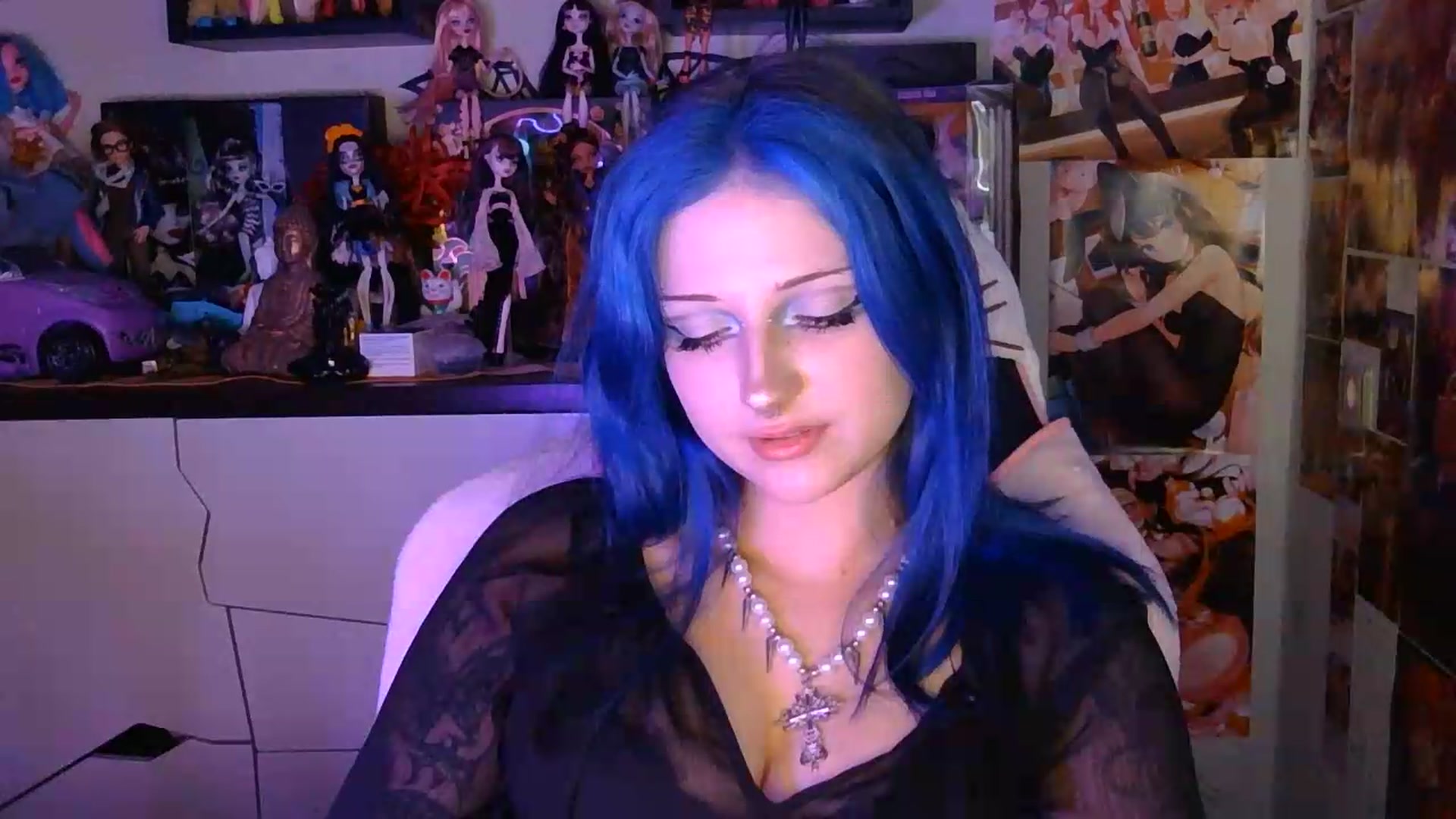Gallery image thumbnail from VladaMoon's myfreecams stream on, 08/29/2026, 20:23 image 18 of 20