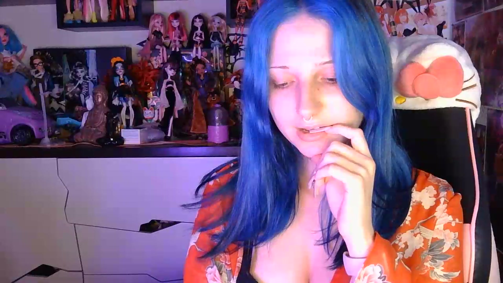 Gallery image thumbnail from VladaMoon's myfreecams stream on, 08/31/2026, 17:44 image 12 of 20