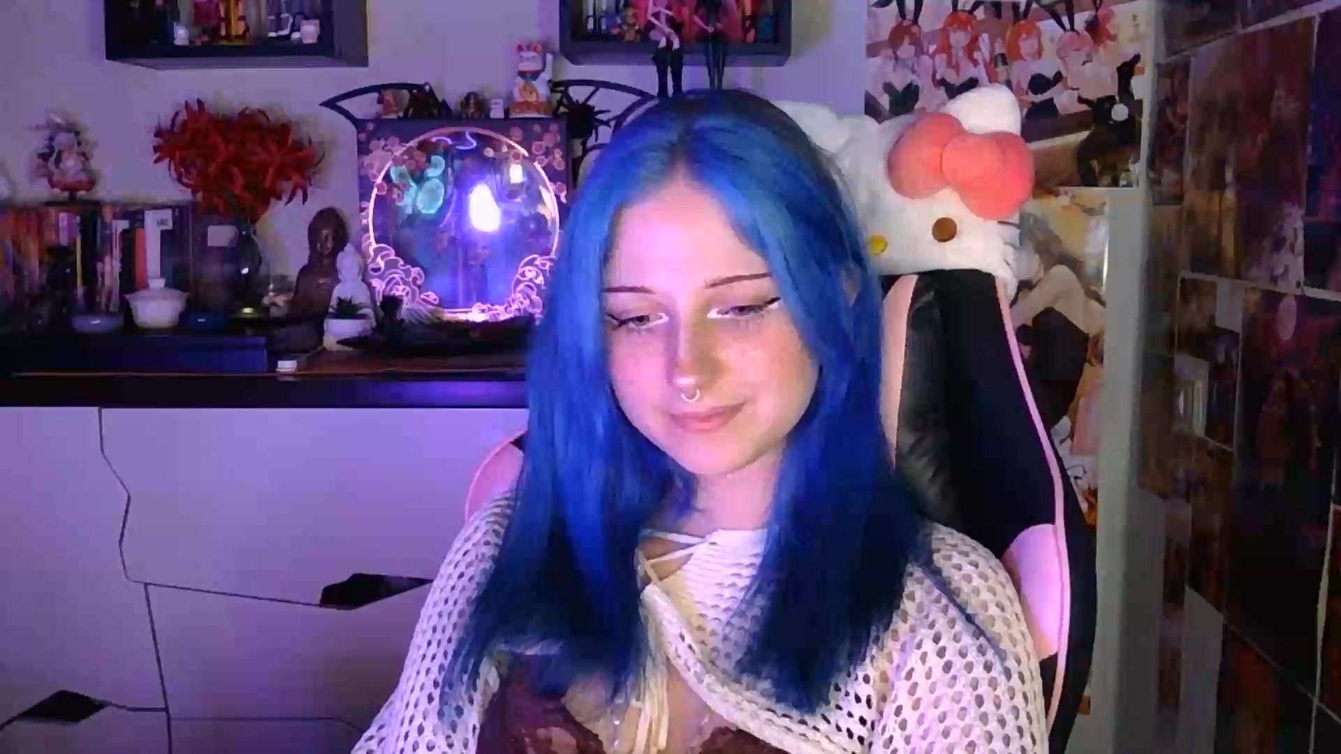 Gallery image thumbnail from VladaMoon's myfreecams stream on, 09/08/2026, 17:57 image 14 of 20