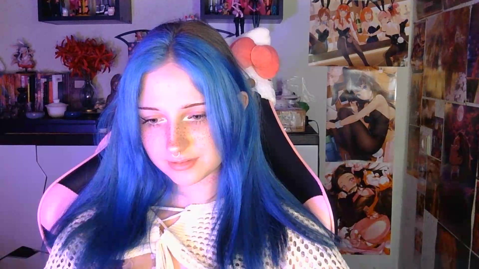 Gallery image thumbnail from VladaMoon's myfreecams stream on, 09/08/2026, 17:57 image 12 of 20