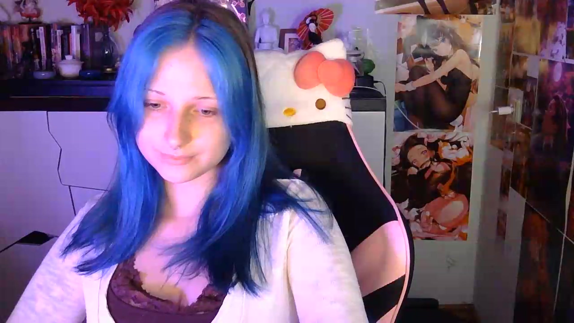 Gallery image thumbnail from VladaMoon's myfreecams stream on, 09/10/2026, 19:54 image 9 of 20