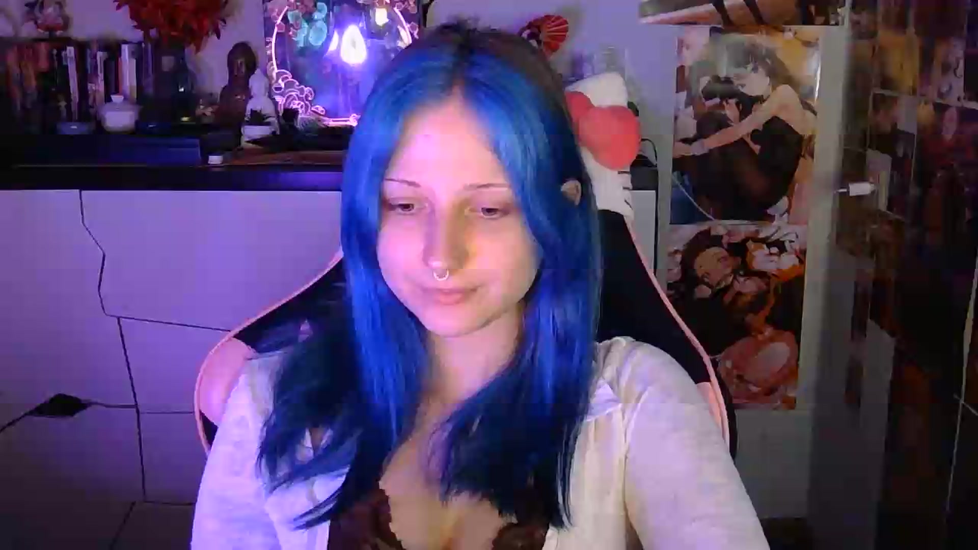 Gallery image thumbnail from VladaMoon's myfreecams stream on, 09/10/2026, 19:54 image 7 of 20