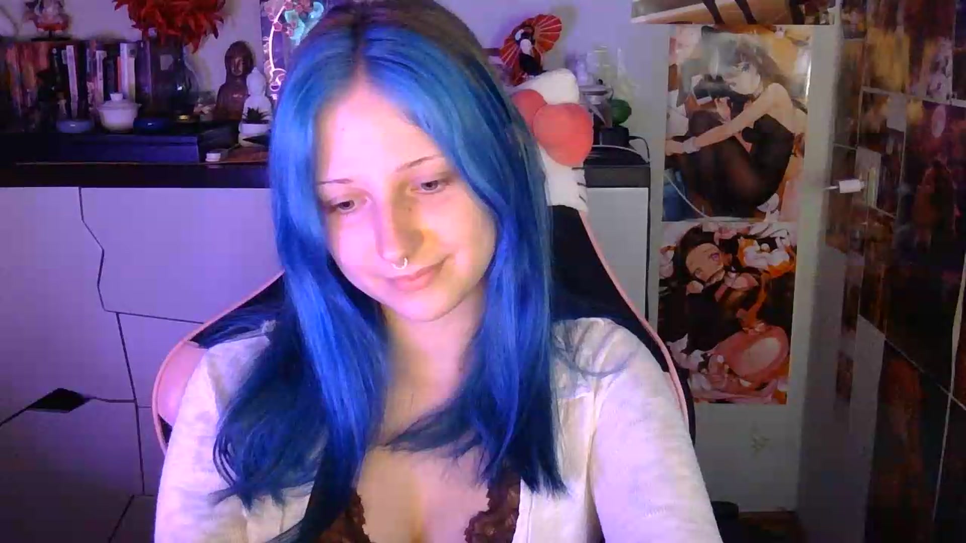 Gallery image thumbnail from VladaMoon's myfreecams stream on, 09/10/2026, 19:54 image 5 of 20
