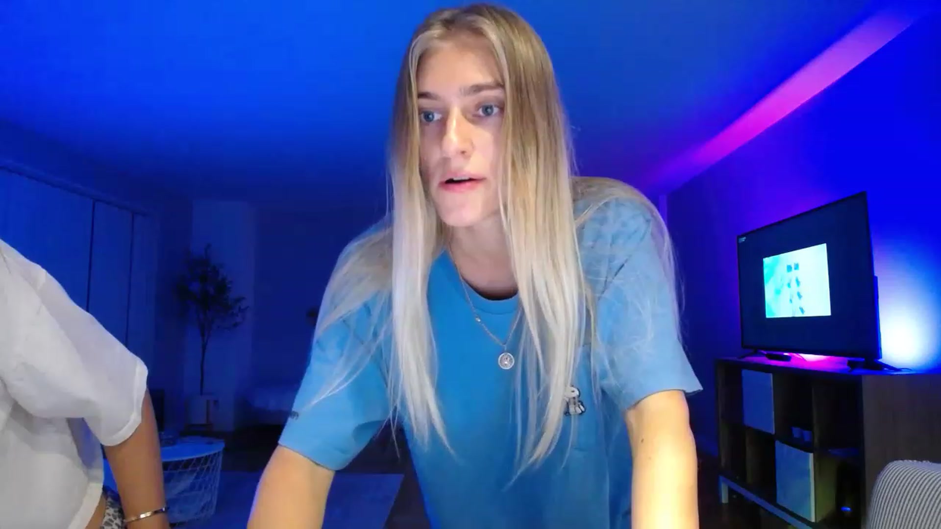 Gallery image thumbnail from Vodka_Queen's myfreecams stream on, 12/01/2022, 08:13 image 2 of 20