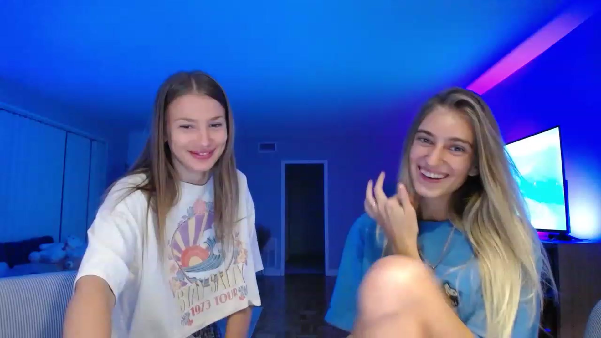 Gallery image thumbnail from Vodka_Queen's myfreecams stream on, 12/01/2022, 08:13 image 8 of 20