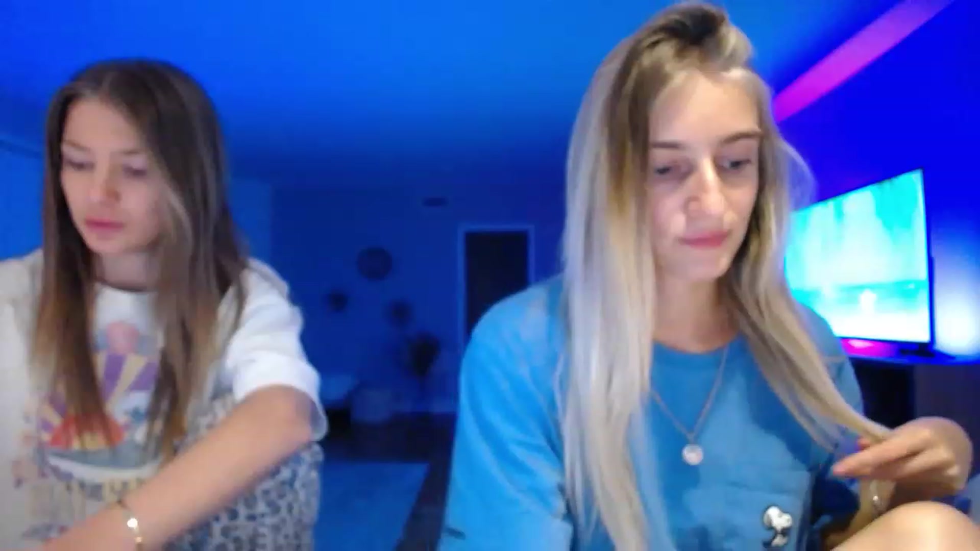 Gallery image thumbnail from Vodka_Queen's myfreecams stream on, 12/01/2022, 08:13 image 14 of 20