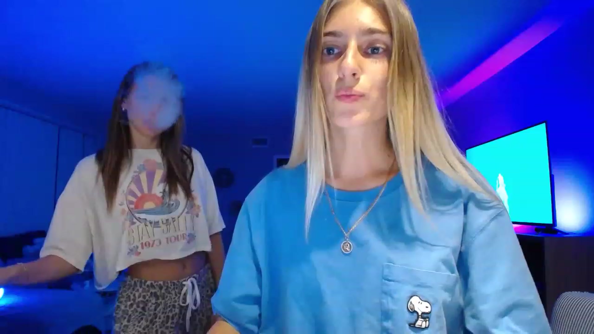 Gallery image thumbnail from Vodka_Queen's myfreecams stream on, 12/01/2022, 08:13 image 3 of 20