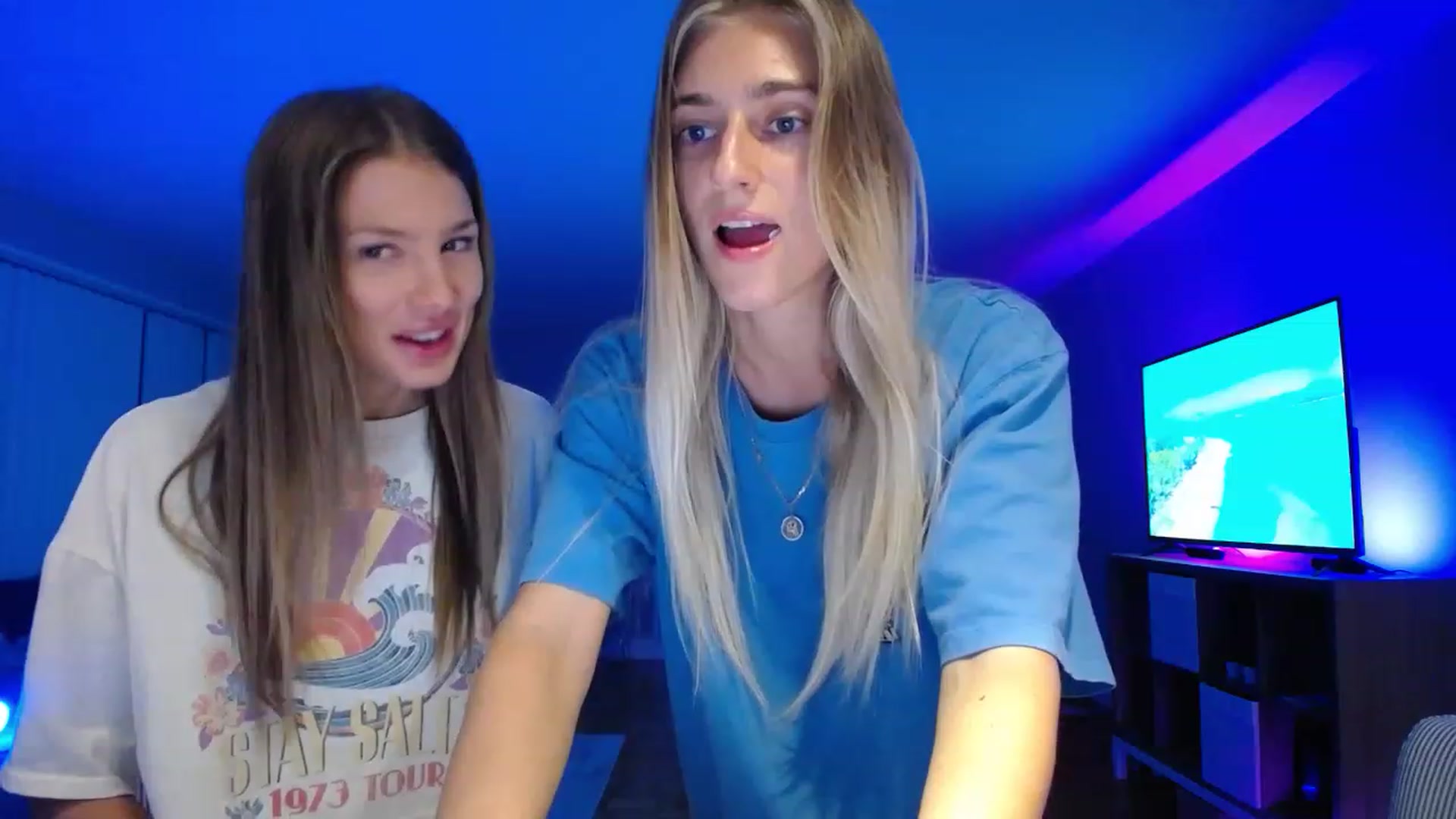 Gallery image thumbnail from Vodka_Queen's myfreecams stream on, 12/01/2022, 08:13 image 5 of 20
