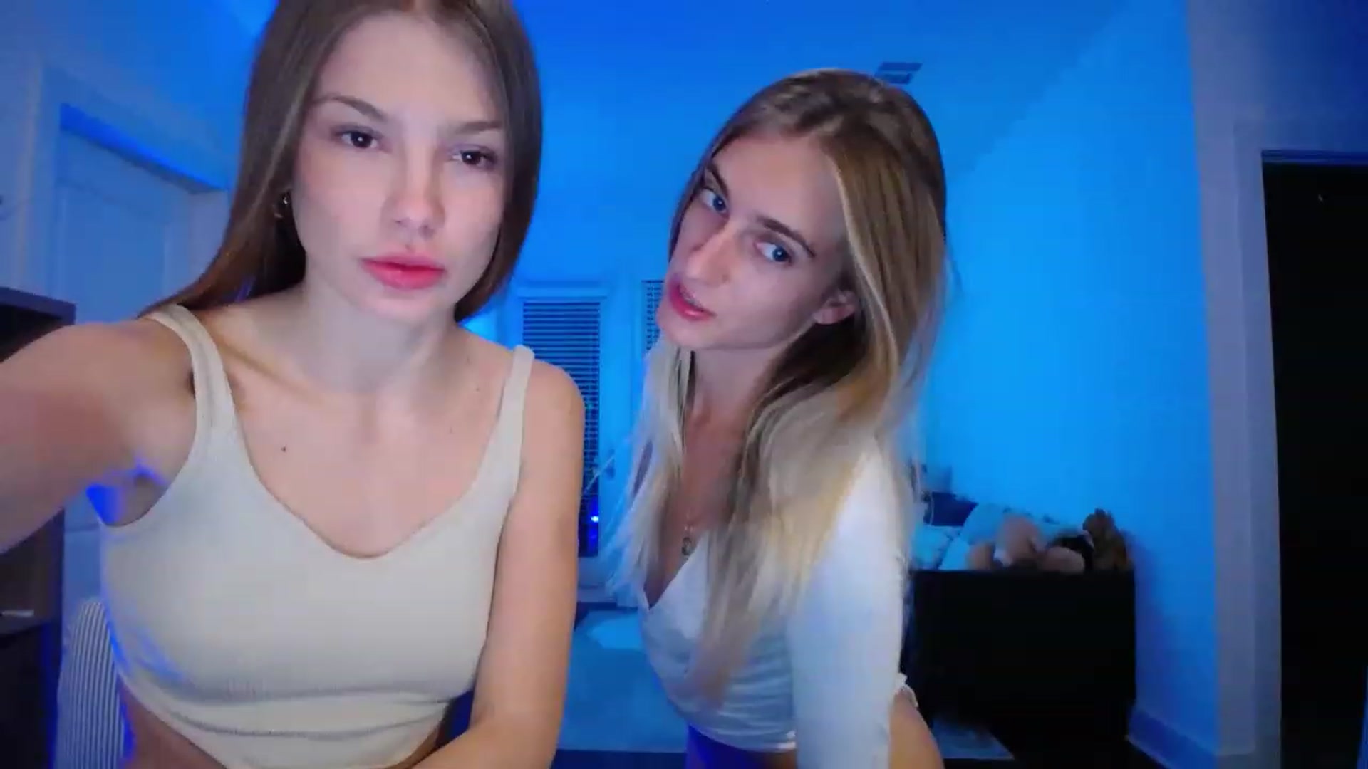 Gallery image thumbnail from Vodka_Queen's myfreecams stream on, 02/16/2023, 07:07 image 2 of 20