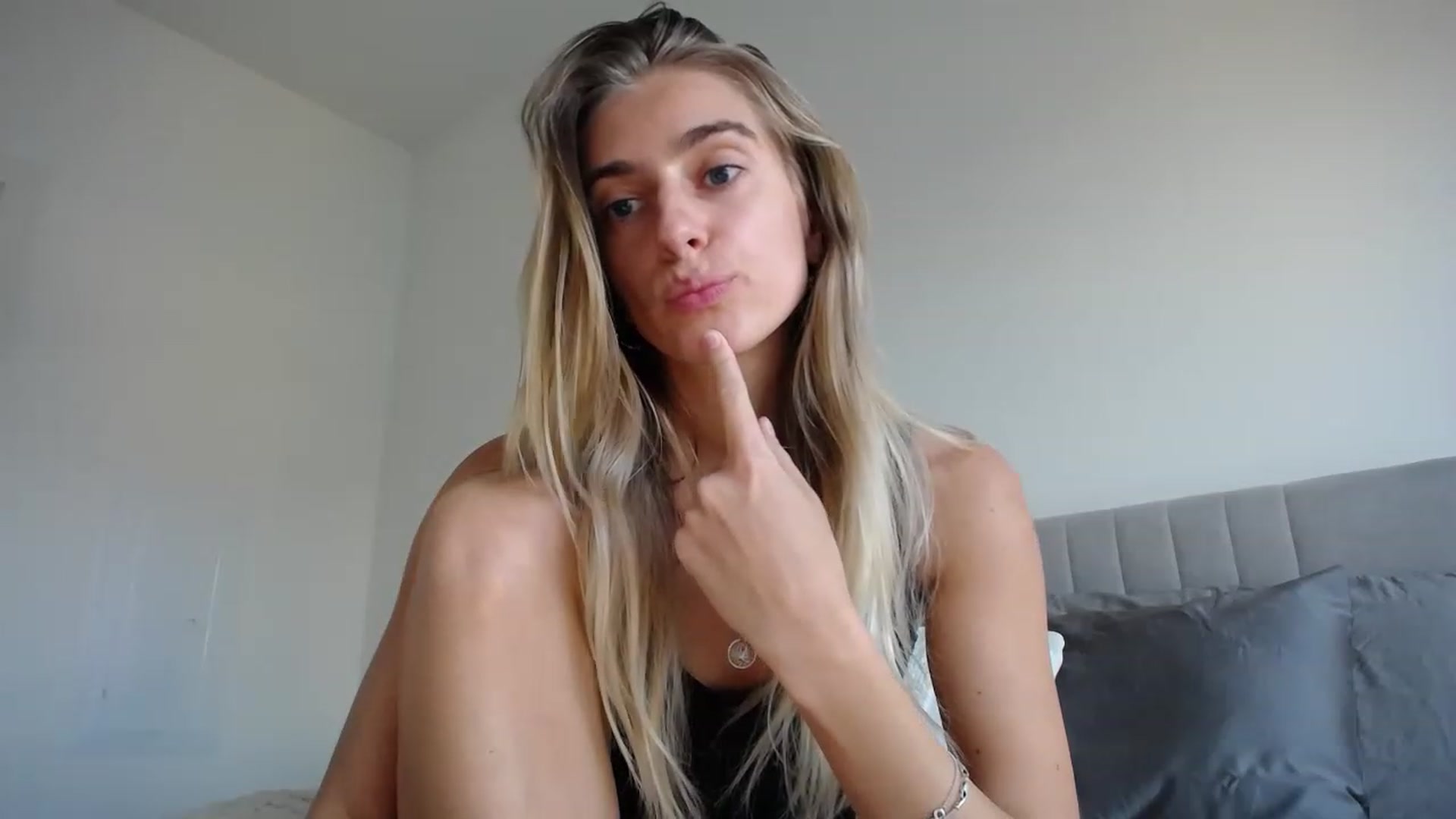 Gallery image thumbnail from Vodka_Queen's myfreecams stream on, 03/02/2023, 01:56 image 19 of 20
