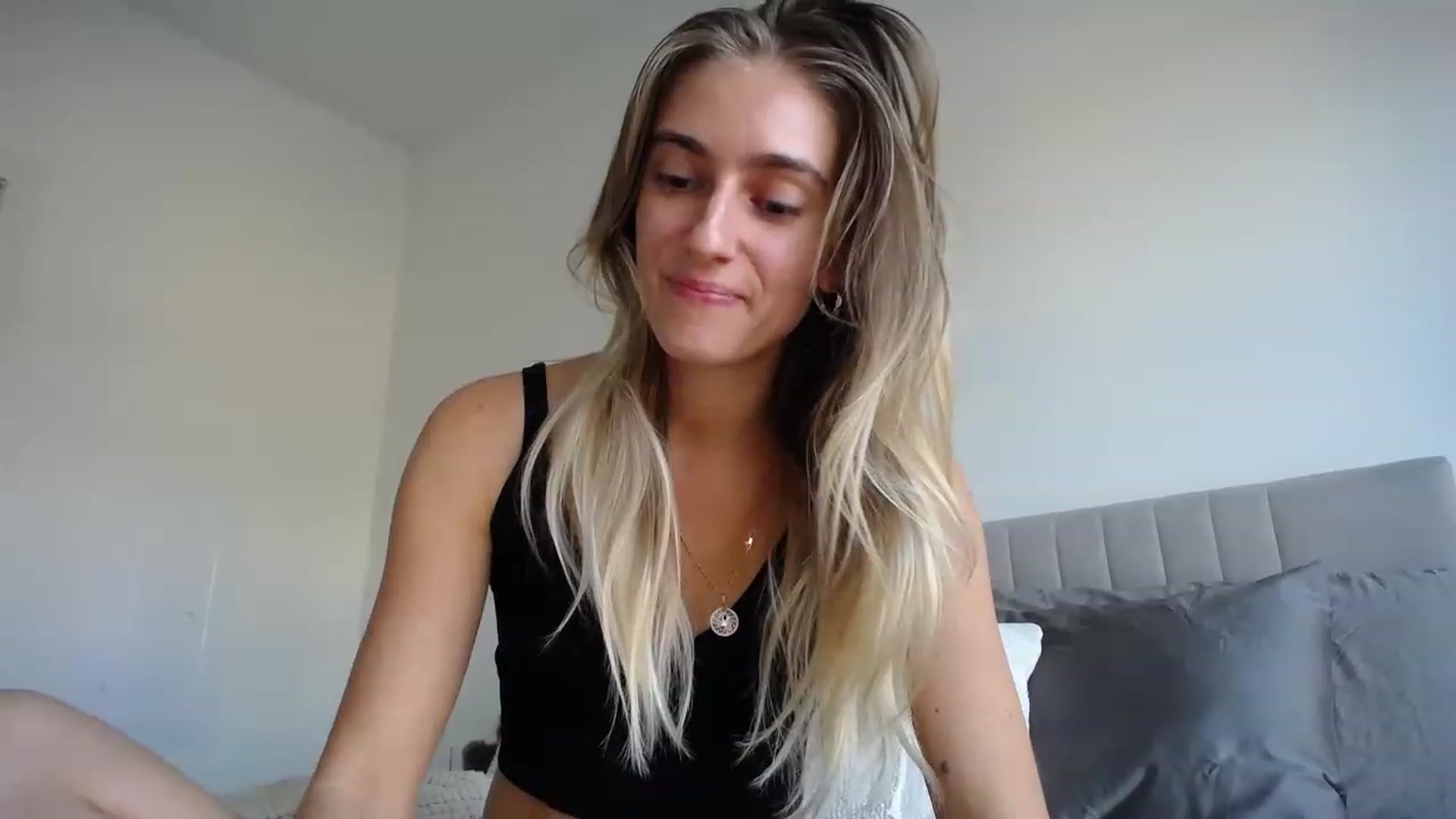 Gallery image thumbnail from Vodka_Queen's myfreecams stream on, 03/02/2023, 01:59 image 12 of 20