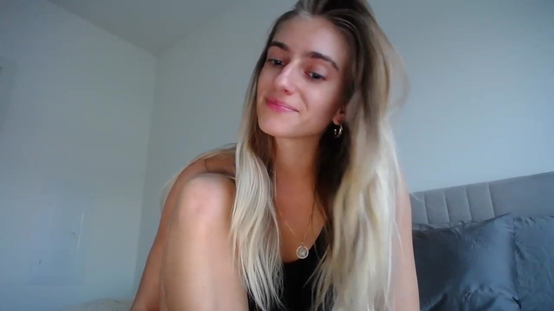 Gallery image thumbnail from Vodka_Queen's myfreecams stream on, 03/02/2023, 01:59 image 19 of 20