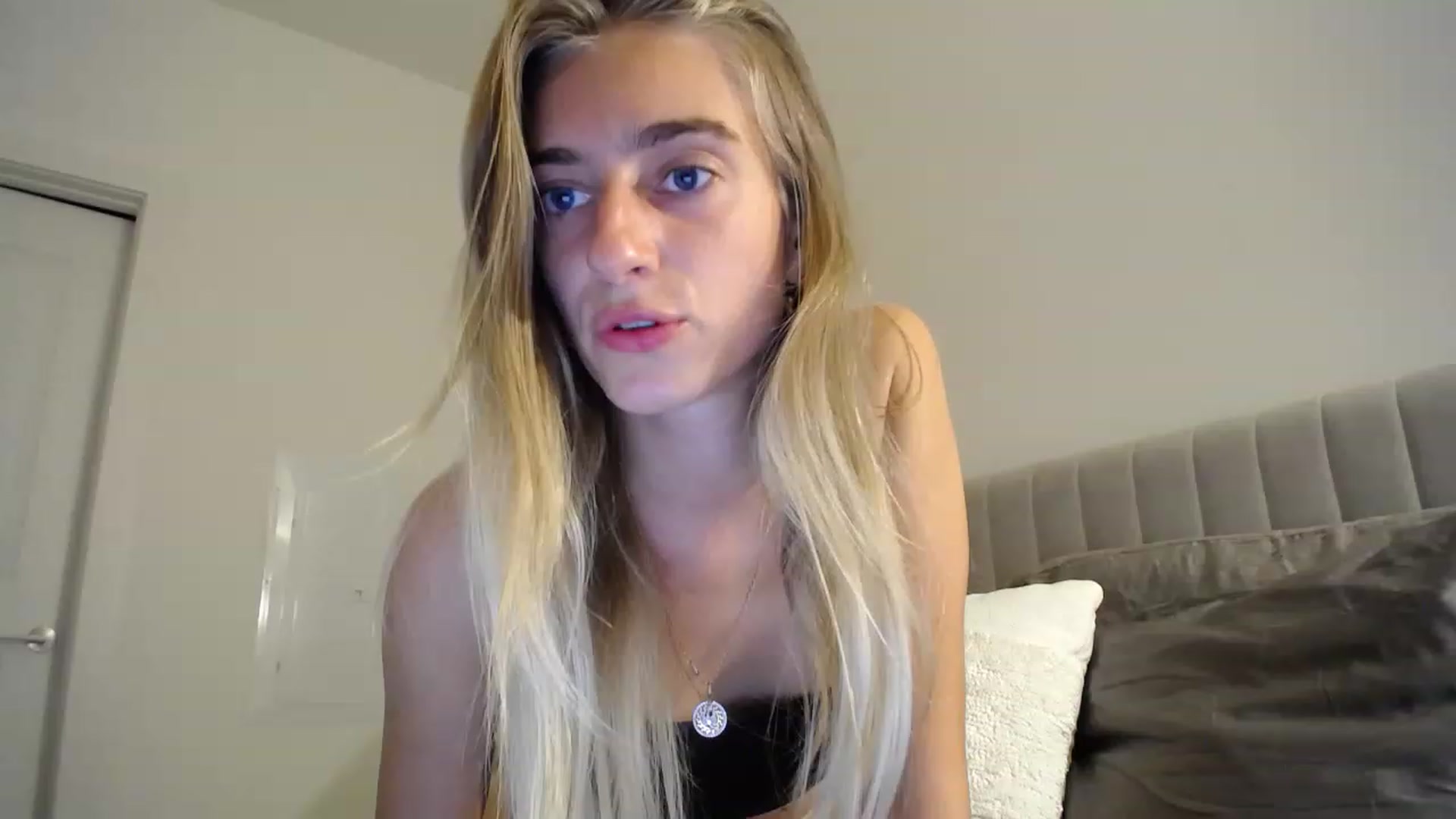 Gallery image thumbnail from Vodka_Queen's myfreecams stream on, 03/04/2023, 05:36 image 9 of 20