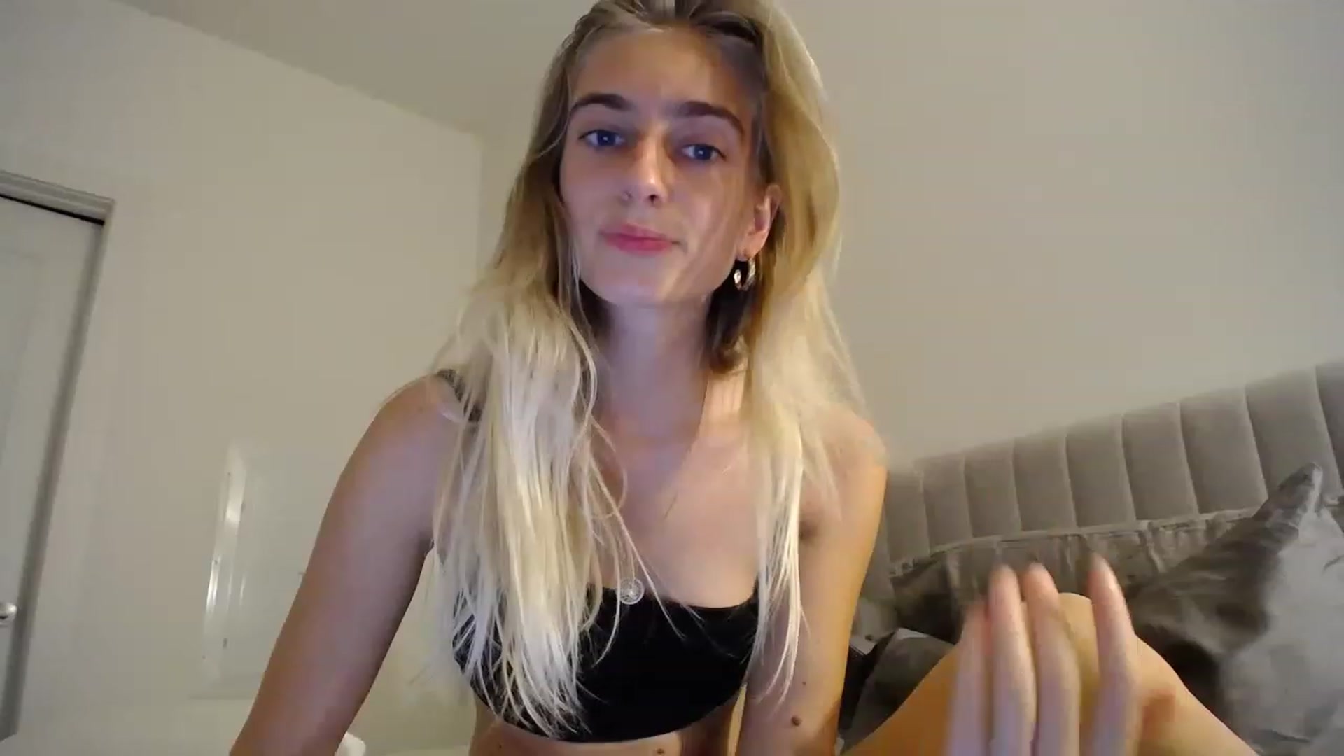 Gallery image thumbnail from Vodka_Queen's myfreecams stream on, 03/04/2023, 05:47 image 4 of 20