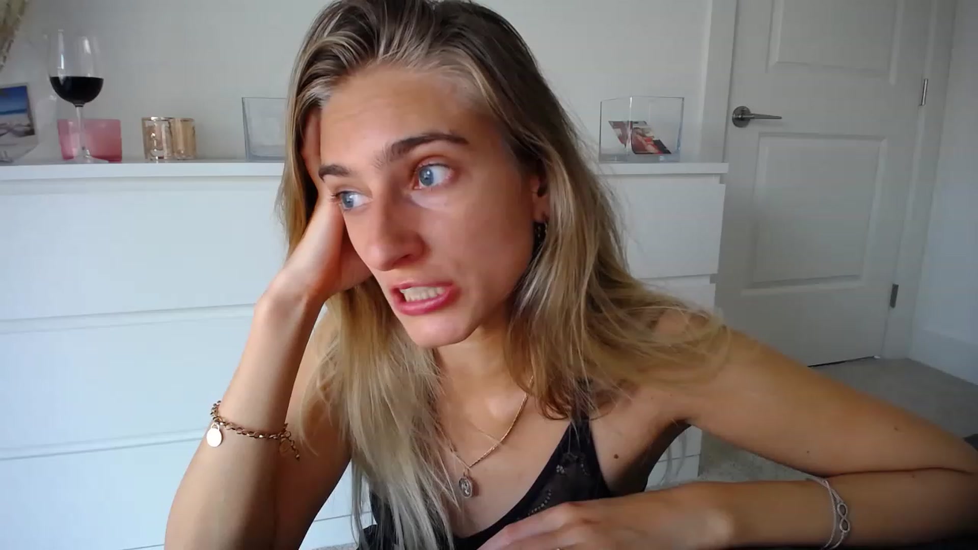 Gallery image thumbnail from Vodka_Queen's myfreecams stream on, 03/05/2023, 02:30 image 1 of 20