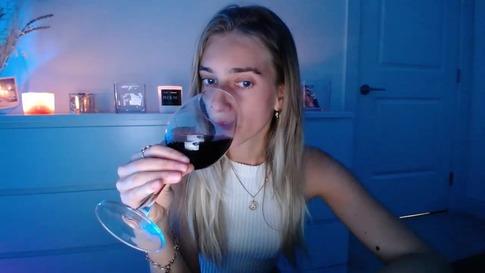 Gallery image thumbnail from Vodka_Queen's myfreecams stream on, 03/06/2023, 05:40 image 9 of 20