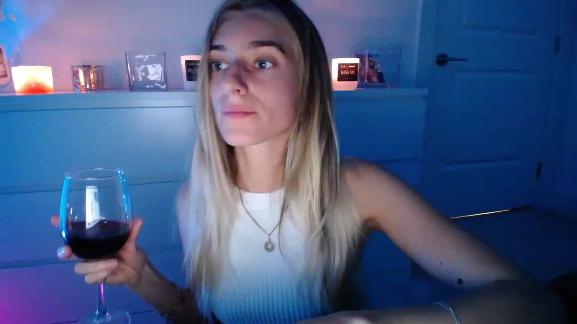Gallery image thumbnail from Vodka_Queen's myfreecams stream on, 03/06/2023, 05:40 image 11 of 20
