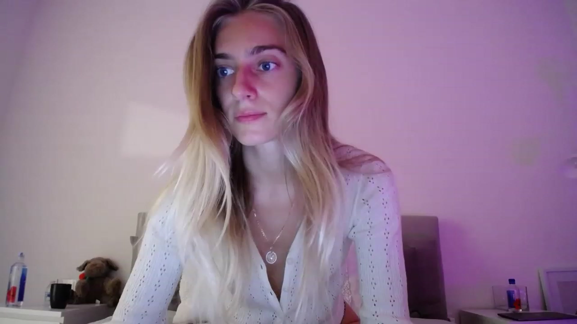 Gallery image thumbnail from Vodka_Queen's myfreecams stream on, 03/16/2023, 06:23 image 1 of 20