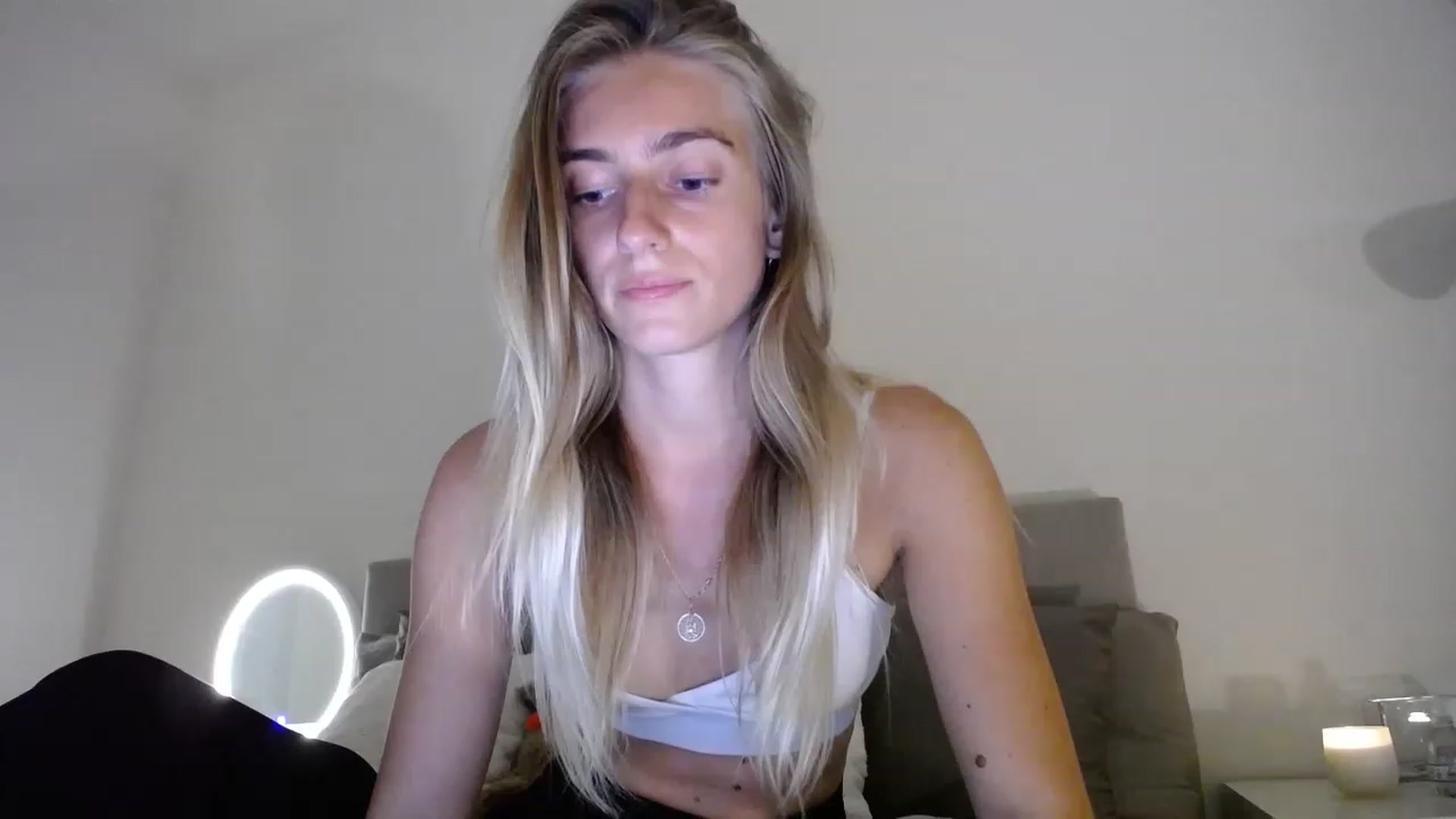 Gallery image thumbnail from Vodka_Queen's myfreecams stream on, 03/31/2023, 03:46 image 2 of 20