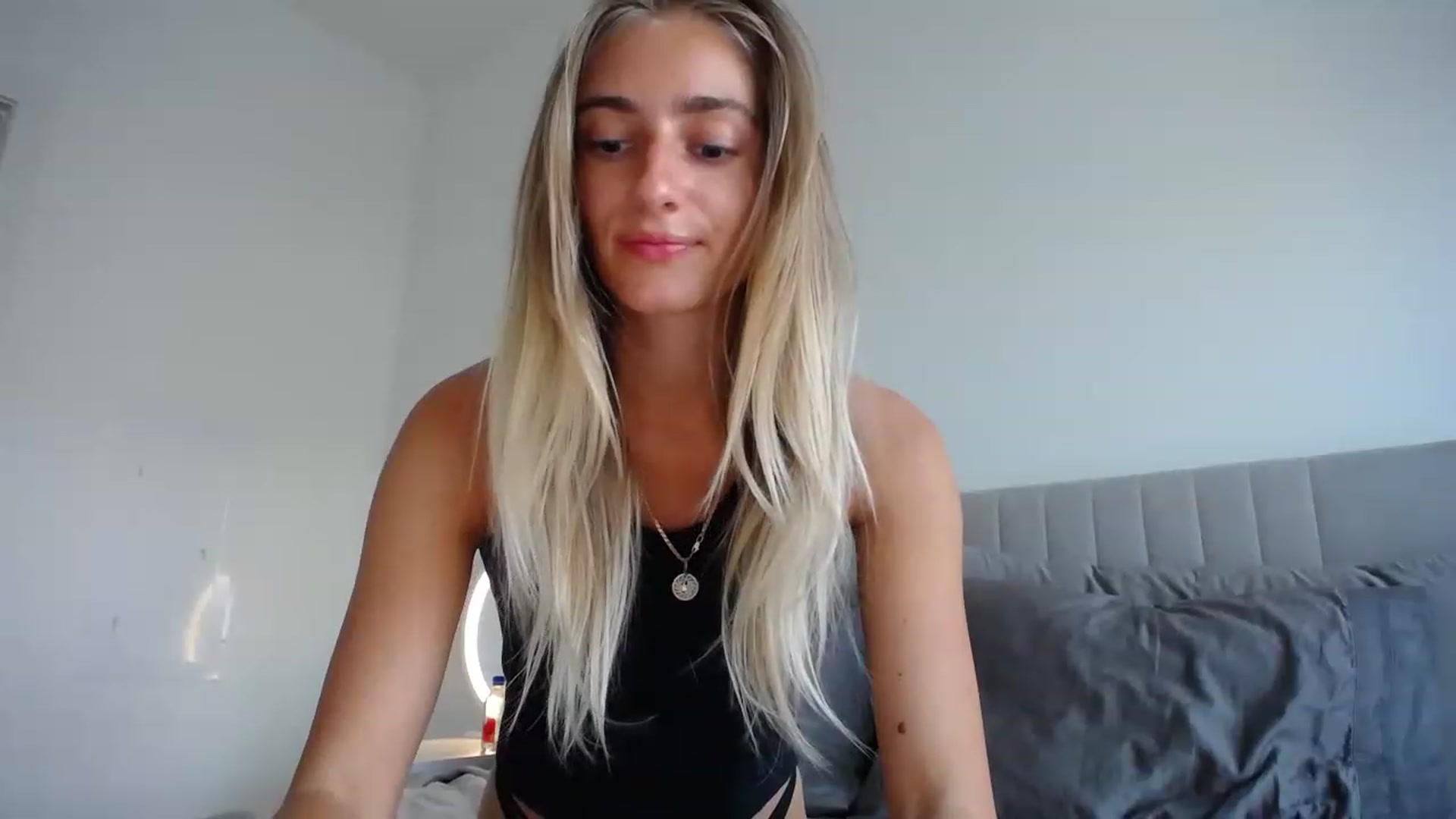 Gallery image thumbnail from Vodka_Queen's myfreecams stream on, 04/10/2023, 02:07 image 17 of 20