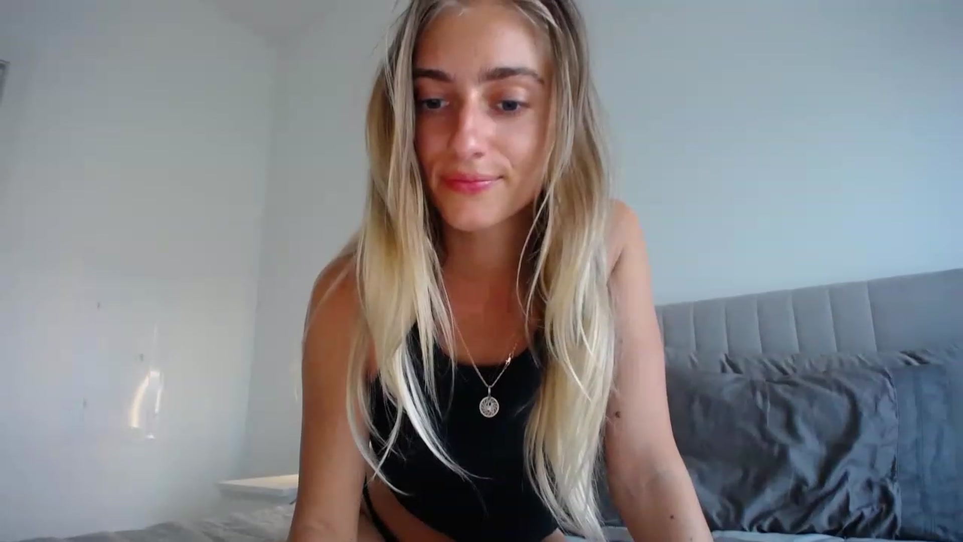 Gallery image thumbnail from Vodka_Queen's myfreecams stream on, 04/10/2023, 02:07 image 20 of 20