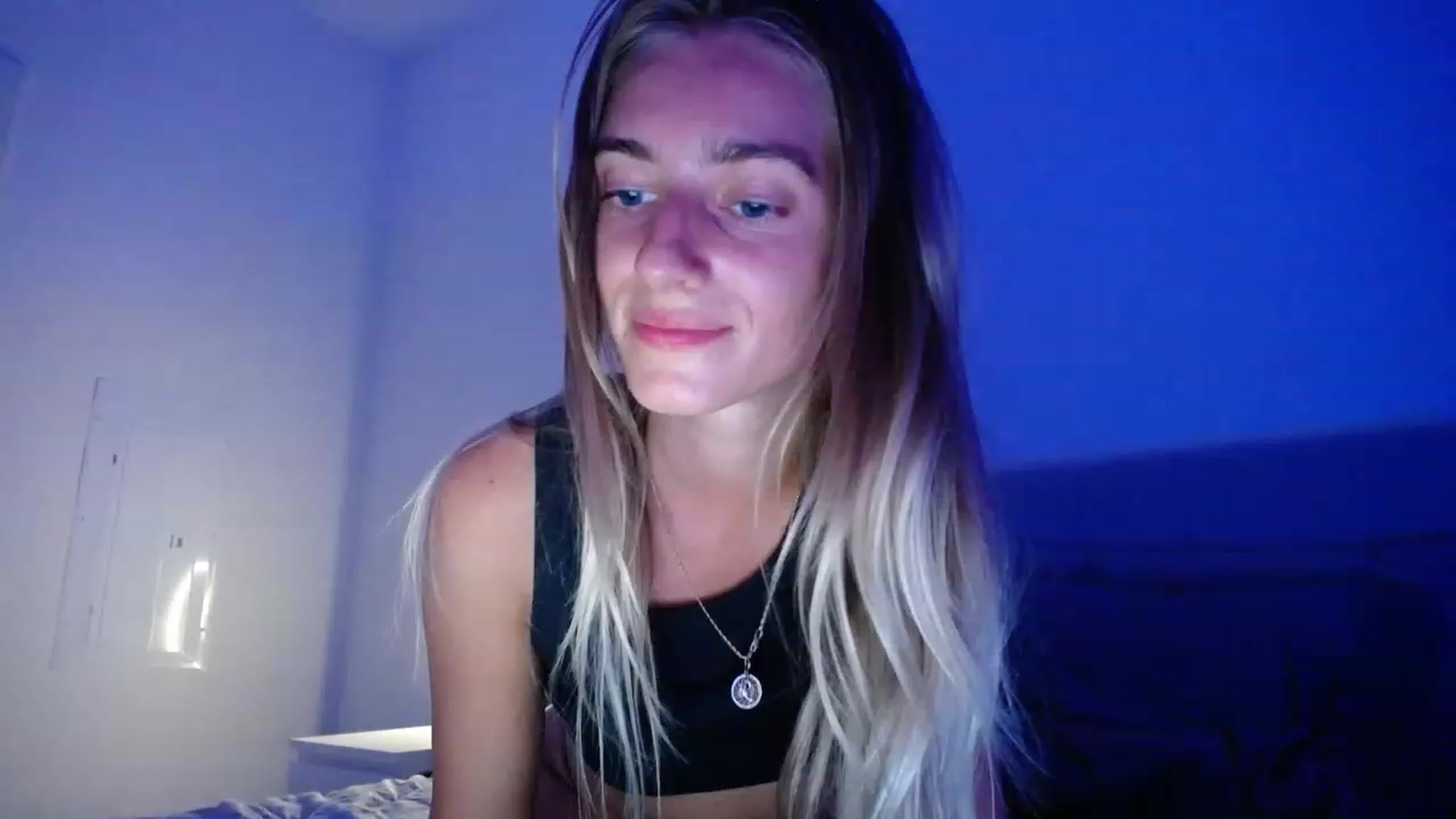 Gallery image thumbnail from Vodka_Queen's myfreecams stream on, 04/10/2023, 04:26 image 2 of 20