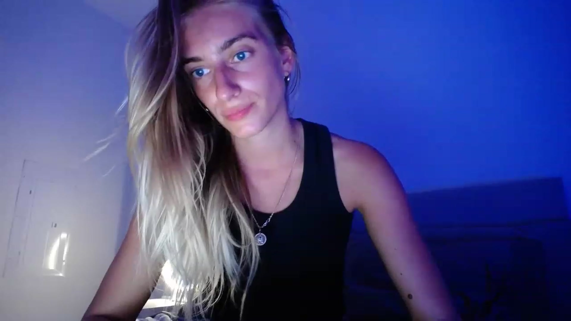 Gallery image thumbnail from Vodka_Queen's myfreecams stream on, 04/10/2023, 04:26 image 11 of 20