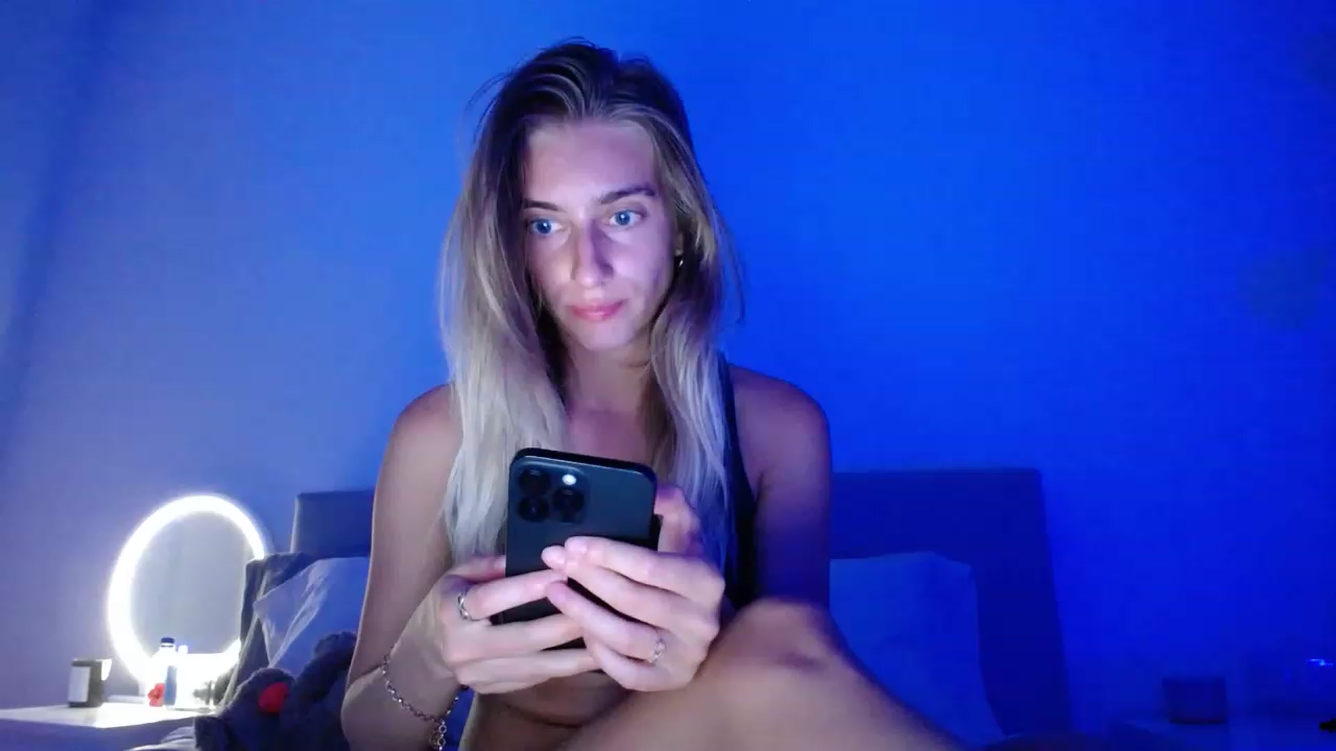 Gallery image thumbnail from Vodka_Queen's myfreecams stream on, 04/26/2023, 06:19 image 17 of 20