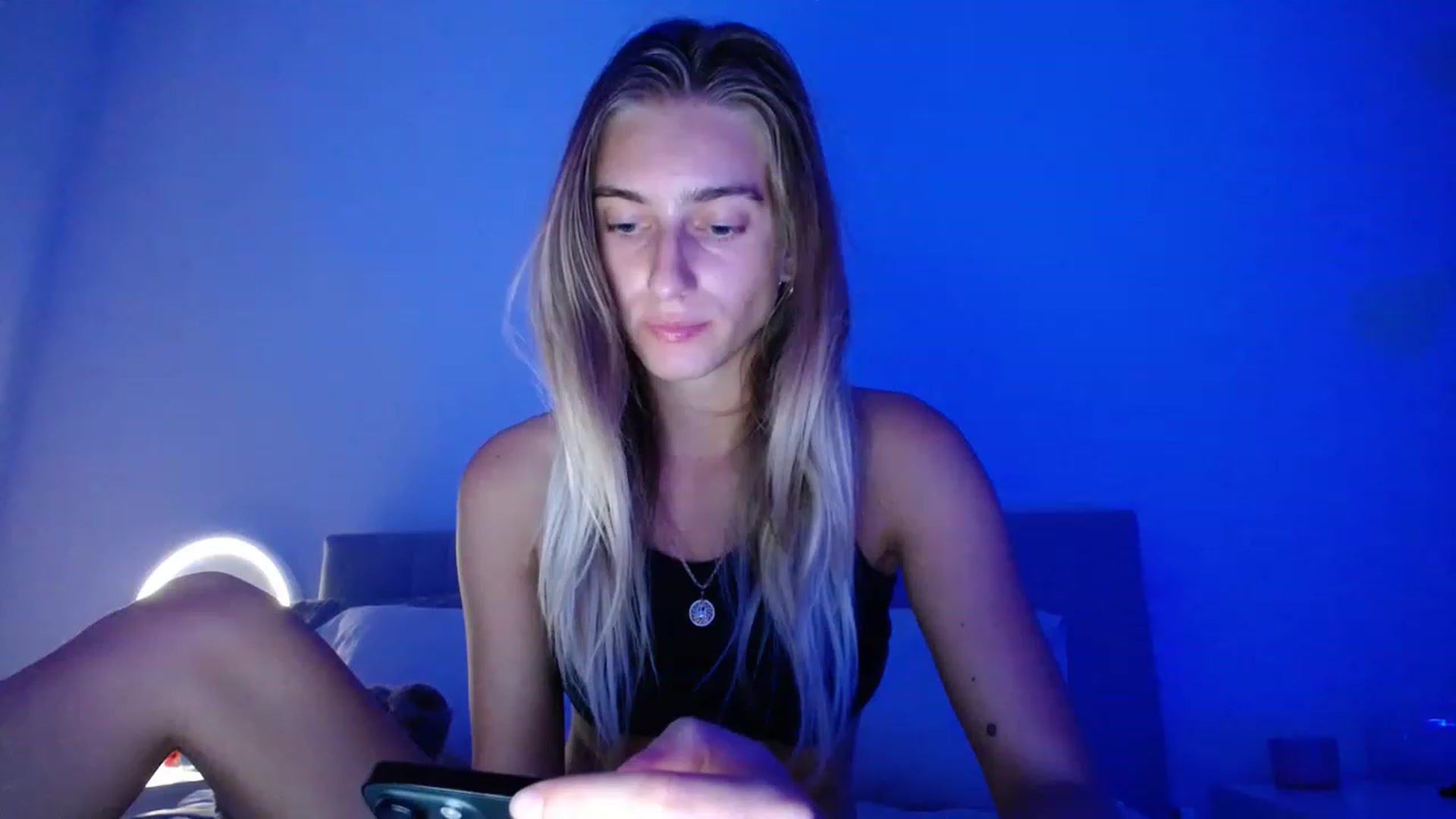 Gallery image thumbnail from Vodka_Queen's myfreecams stream on, 04/26/2023, 06:19 image 15 of 20