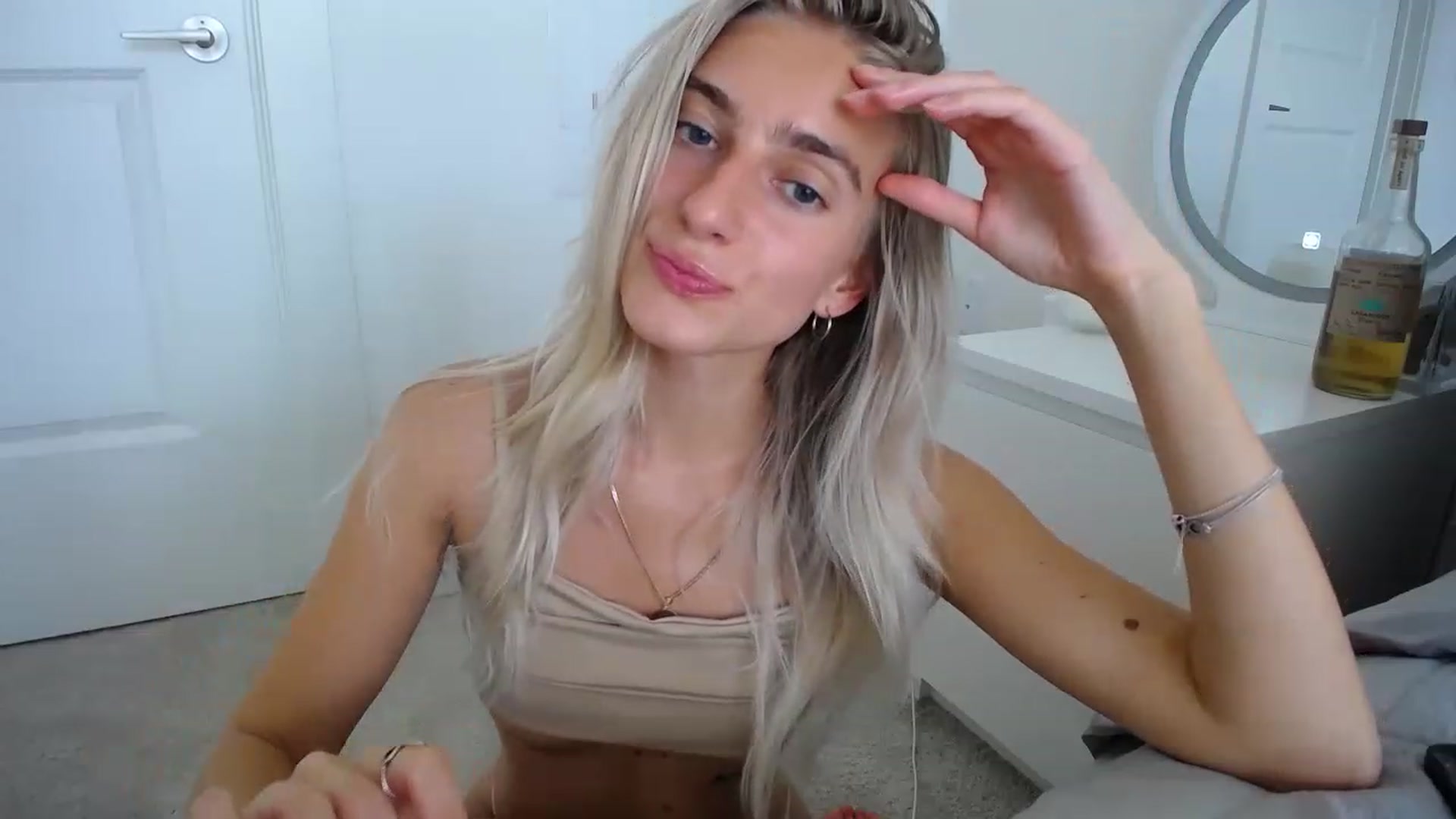 Gallery image thumbnail from Vodka_Queen's myfreecams stream on, 05/04/2023, 01:12 image 11 of 20