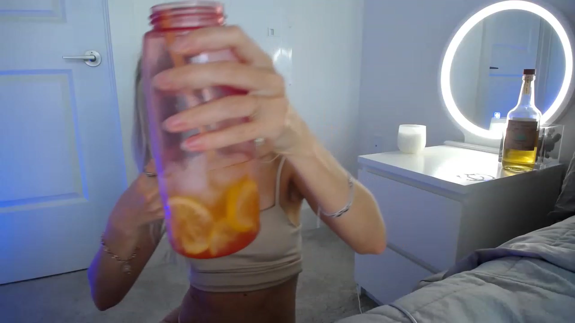 Gallery image thumbnail from Vodka_Queen's myfreecams stream on, 05/04/2023, 02:09 image 16 of 20