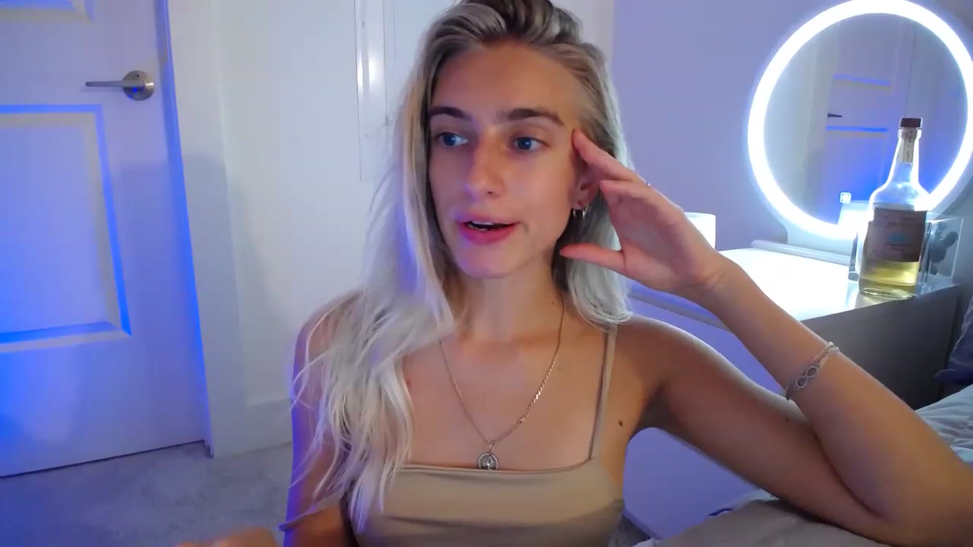 Gallery image thumbnail from Vodka_Queen's myfreecams stream on, 05/04/2023, 05:25 image 8 of 20