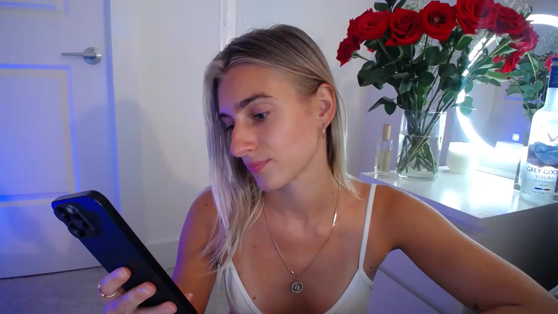 Gallery image thumbnail from Vodka_Queen's myfreecams stream on, 05/10/2023, 02:42 image 7 of 20