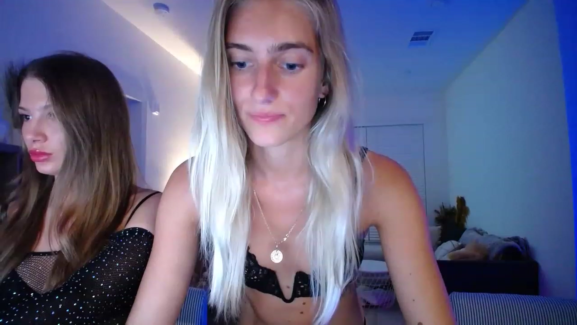 Gallery image thumbnail from Vodka_Queen's myfreecams stream on, 05/12/2023, 07:34 image 3 of 20