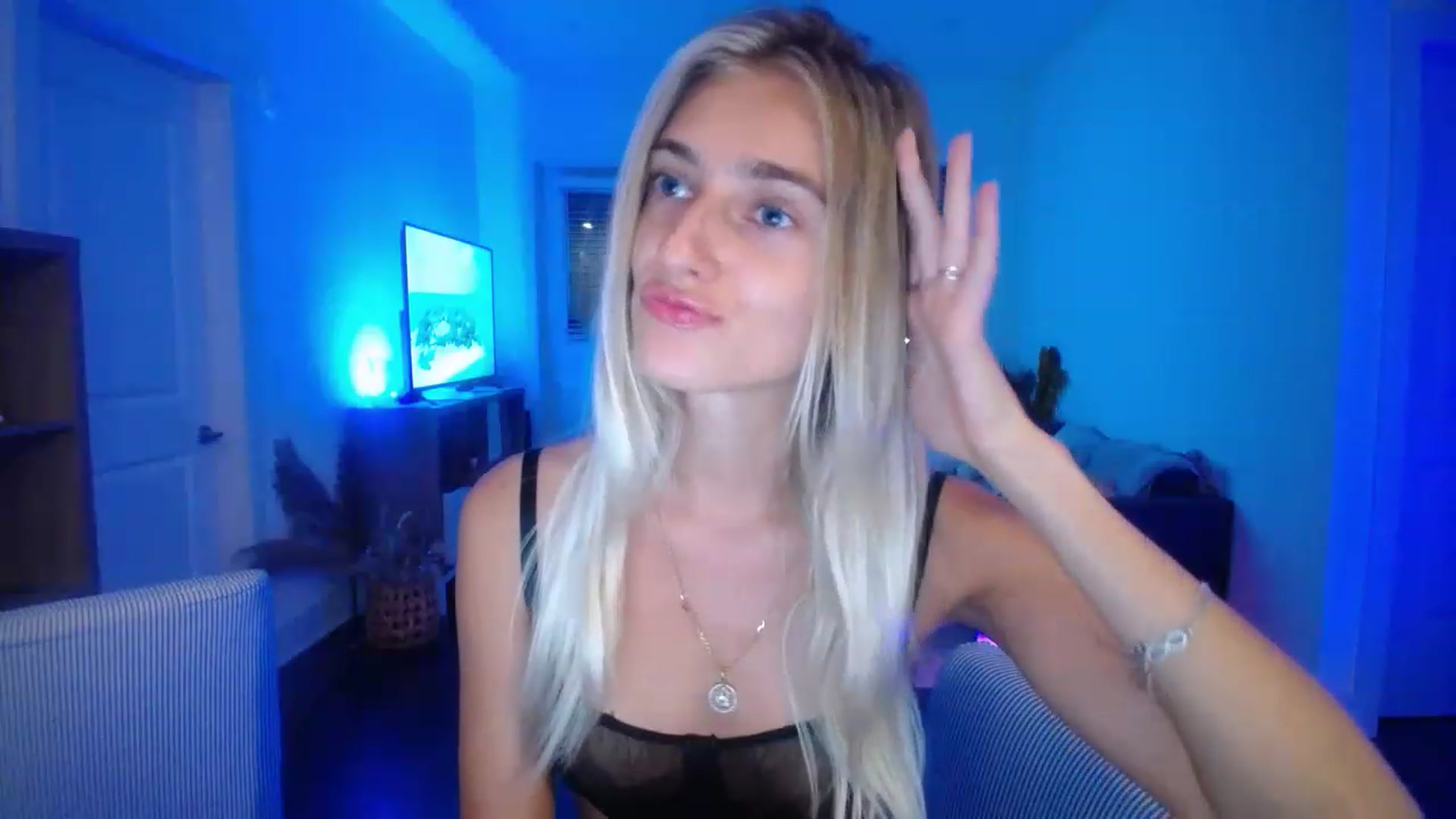 Gallery image thumbnail from Vodka_Queen's myfreecams stream on, 05/13/2023, 07:28 image 5 of 20