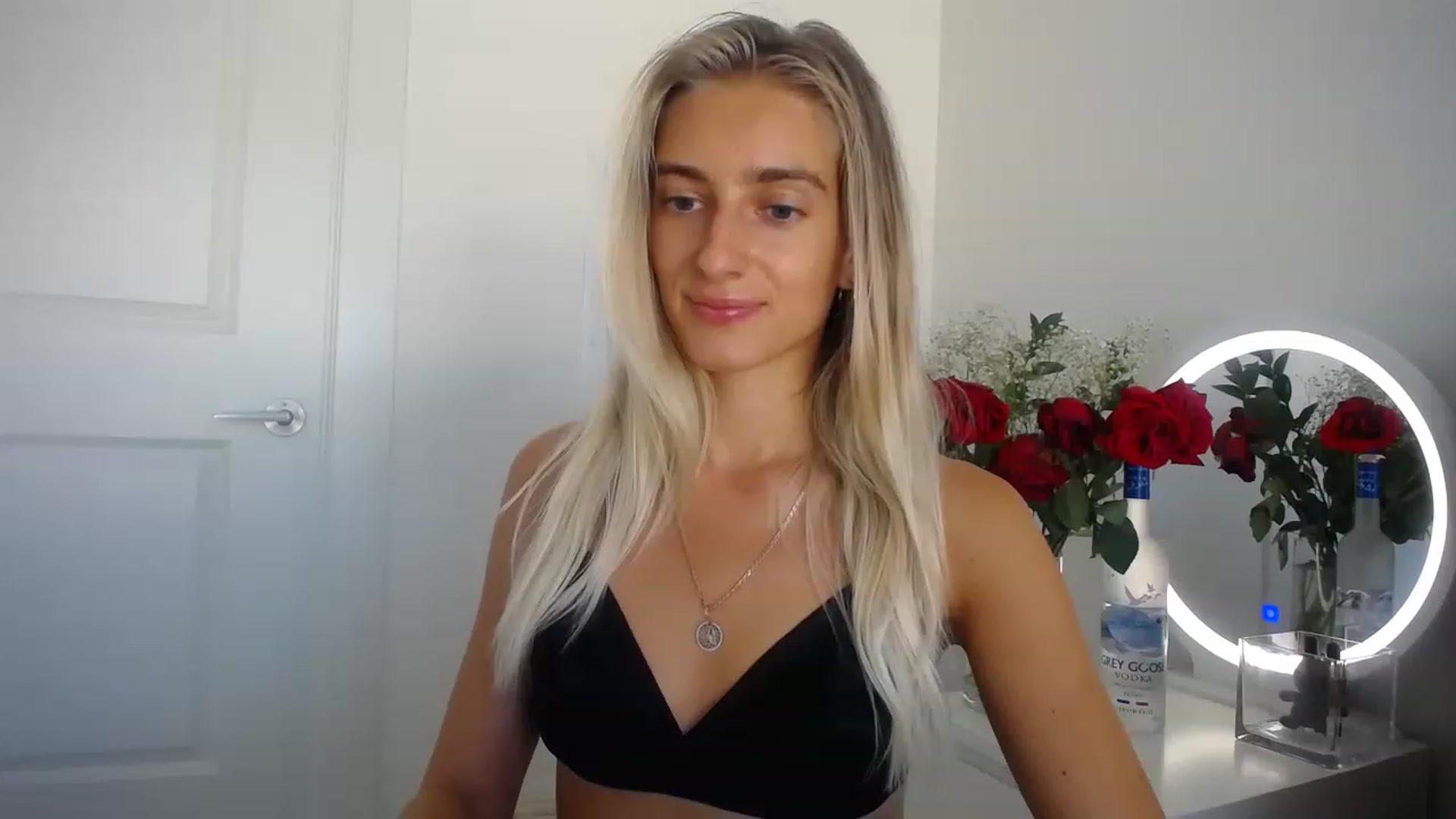 Gallery image thumbnail from Vodka_Queen's myfreecams stream on, 05/13/2023, 22:22 image 15 of 20