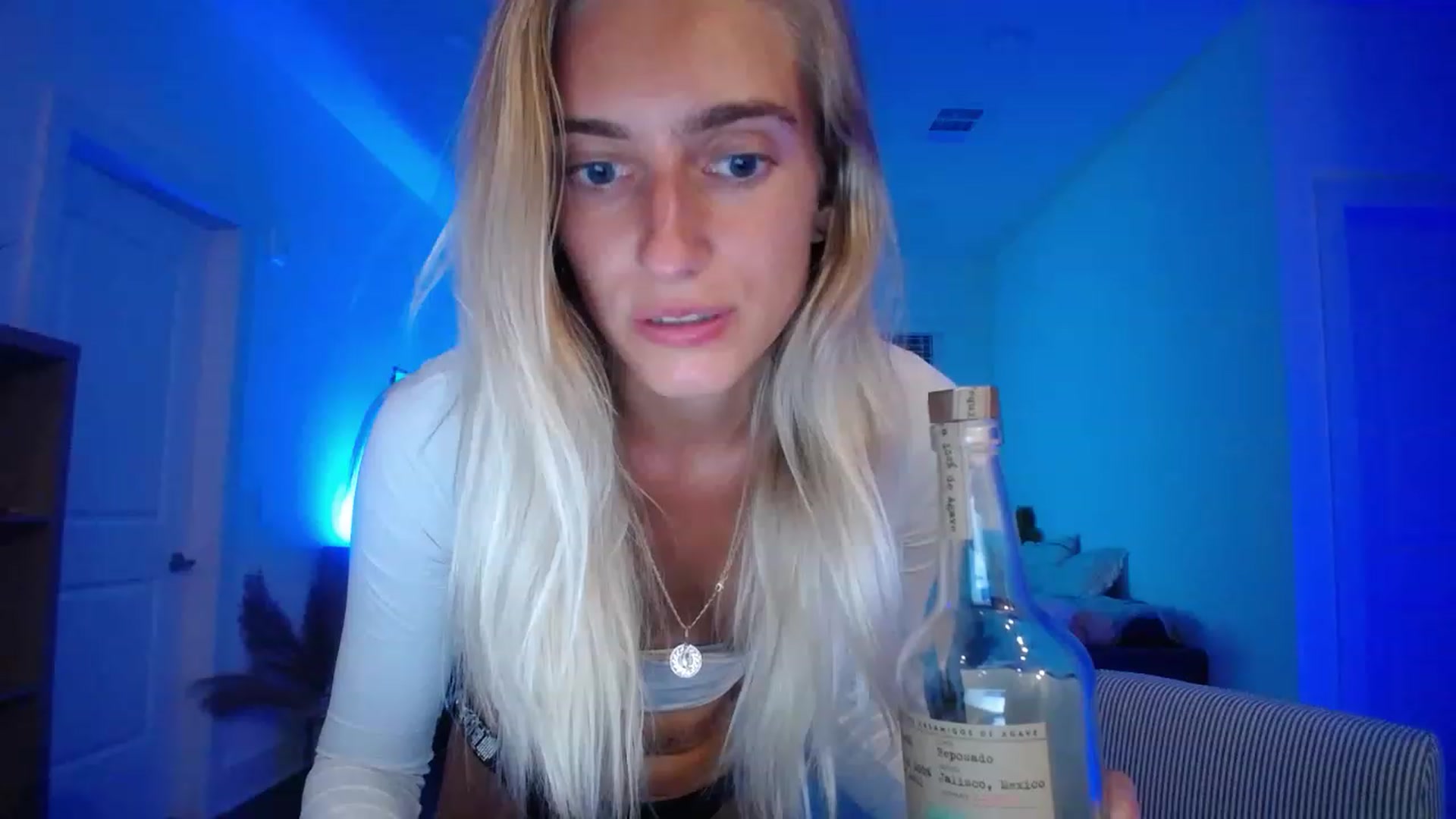 Gallery image thumbnail from Vodka_Queen's myfreecams stream on, 05/16/2023, 05:34 image 11 of 20