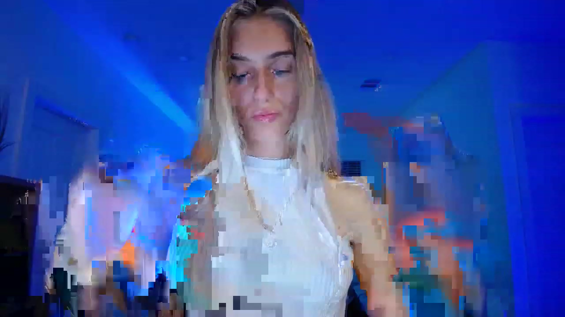 Gallery image thumbnail from Vodka_Queen's myfreecams stream on, 05/20/2023, 05:28 image 3 of 20