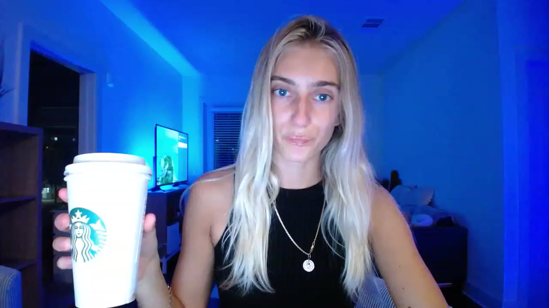 Gallery image thumbnail from Vodka_Queen's myfreecams stream on, 05/22/2023, 04:37 image 7 of 20