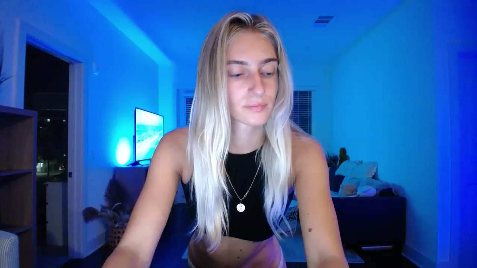 Gallery image thumbnail from Vodka_Queen's myfreecams stream on, 05/22/2023, 04:37 image 19 of 20