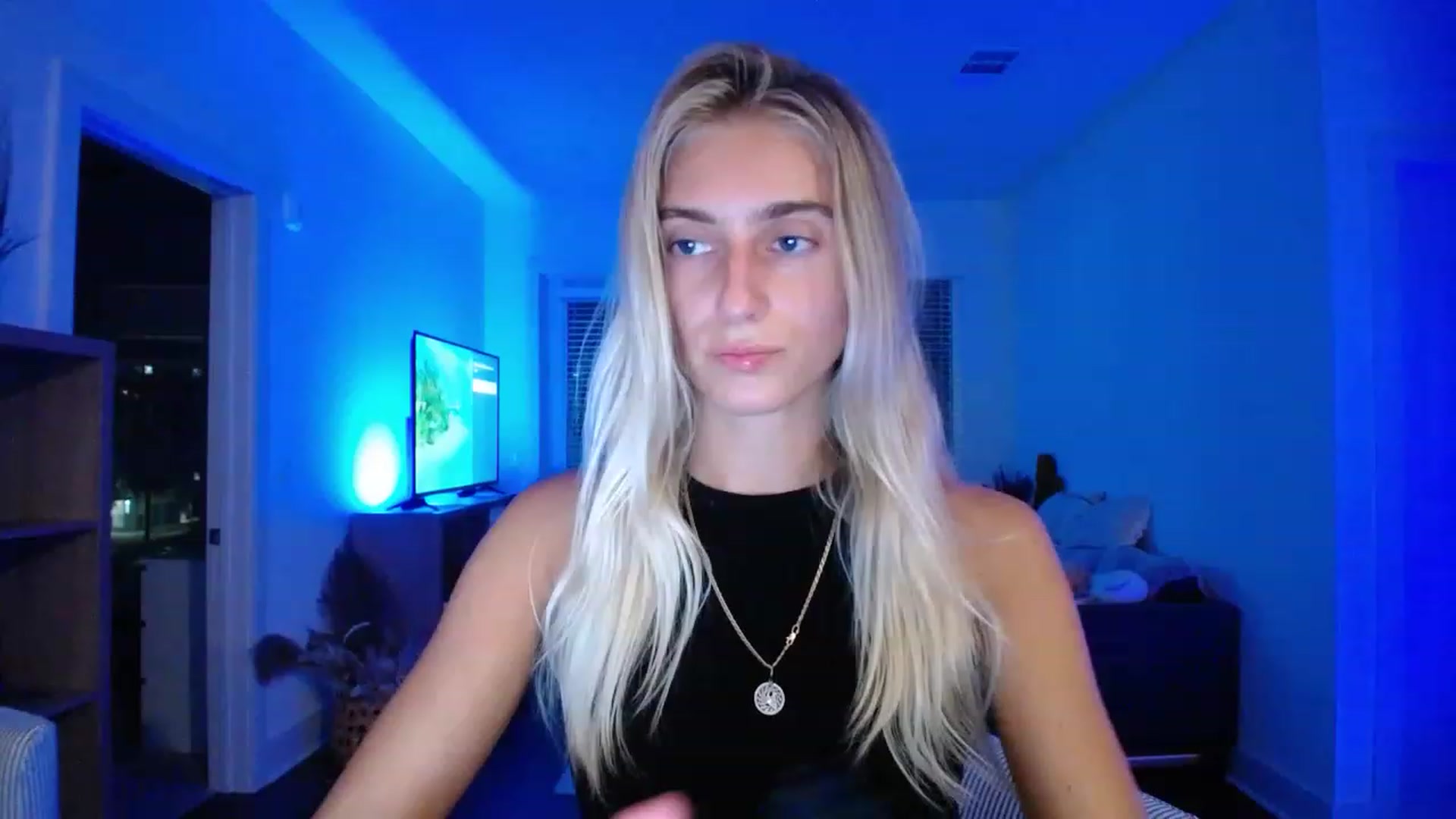 Gallery image thumbnail from Vodka_Queen's myfreecams stream on, 05/22/2023, 04:37 image 4 of 20