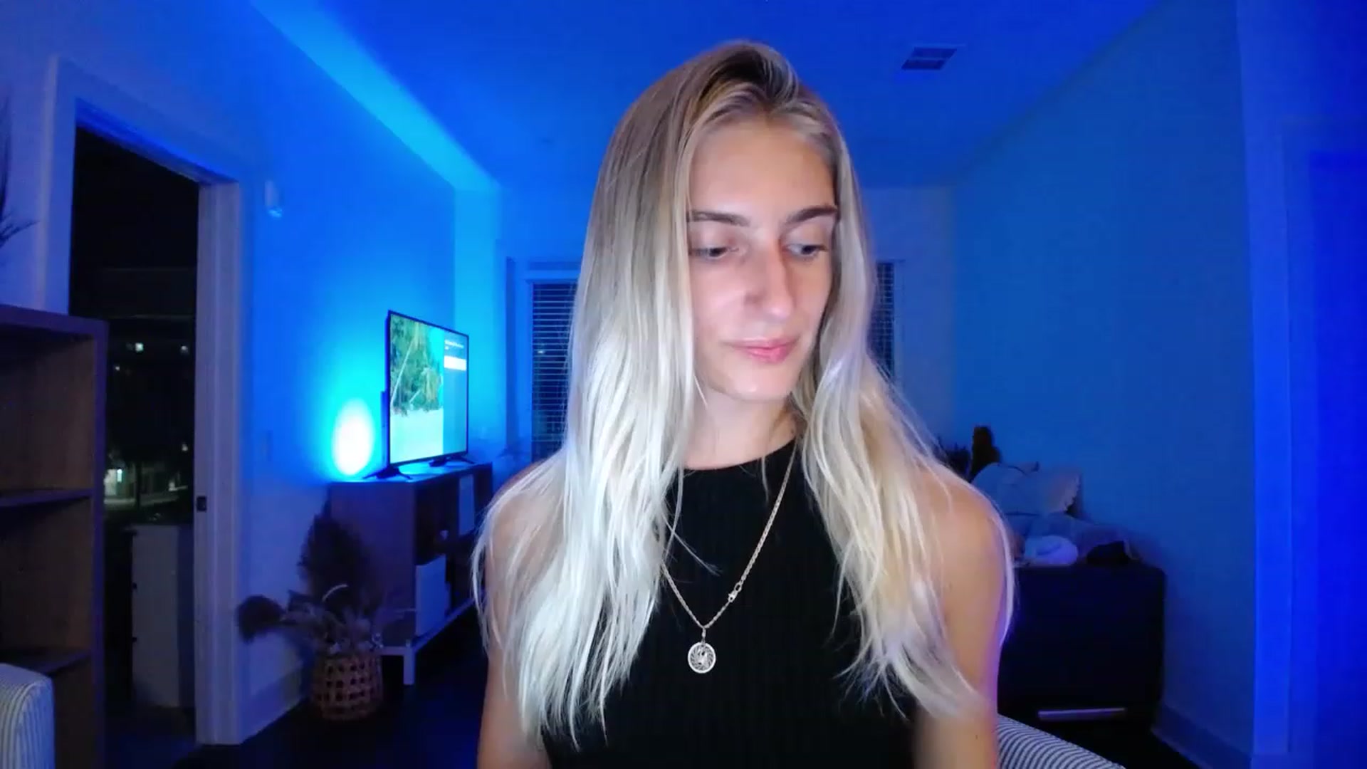 Gallery image thumbnail from Vodka_Queen's myfreecams stream on, 05/22/2023, 04:37 image 5 of 20