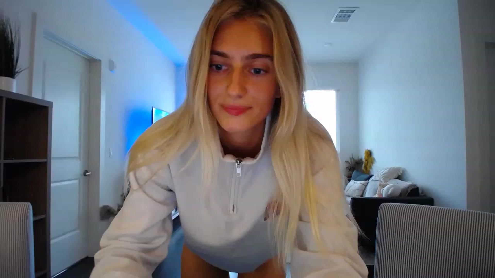 Gallery image thumbnail from Vodka_Queen's myfreecams stream on, 06/02/2023, 04:12 image 4 of 20